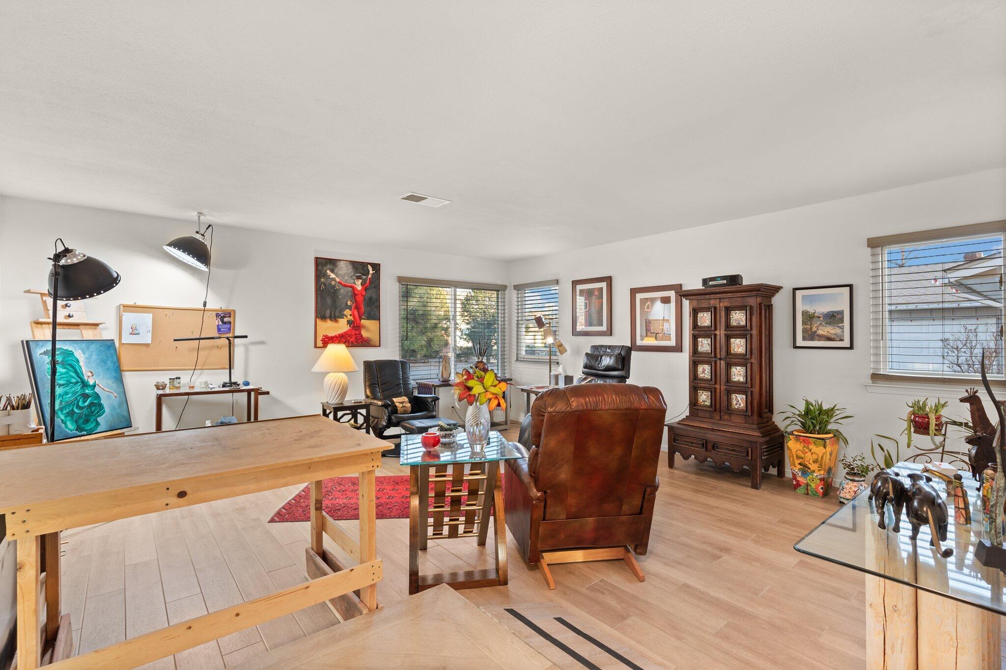 629 Monte Alto Drive NE