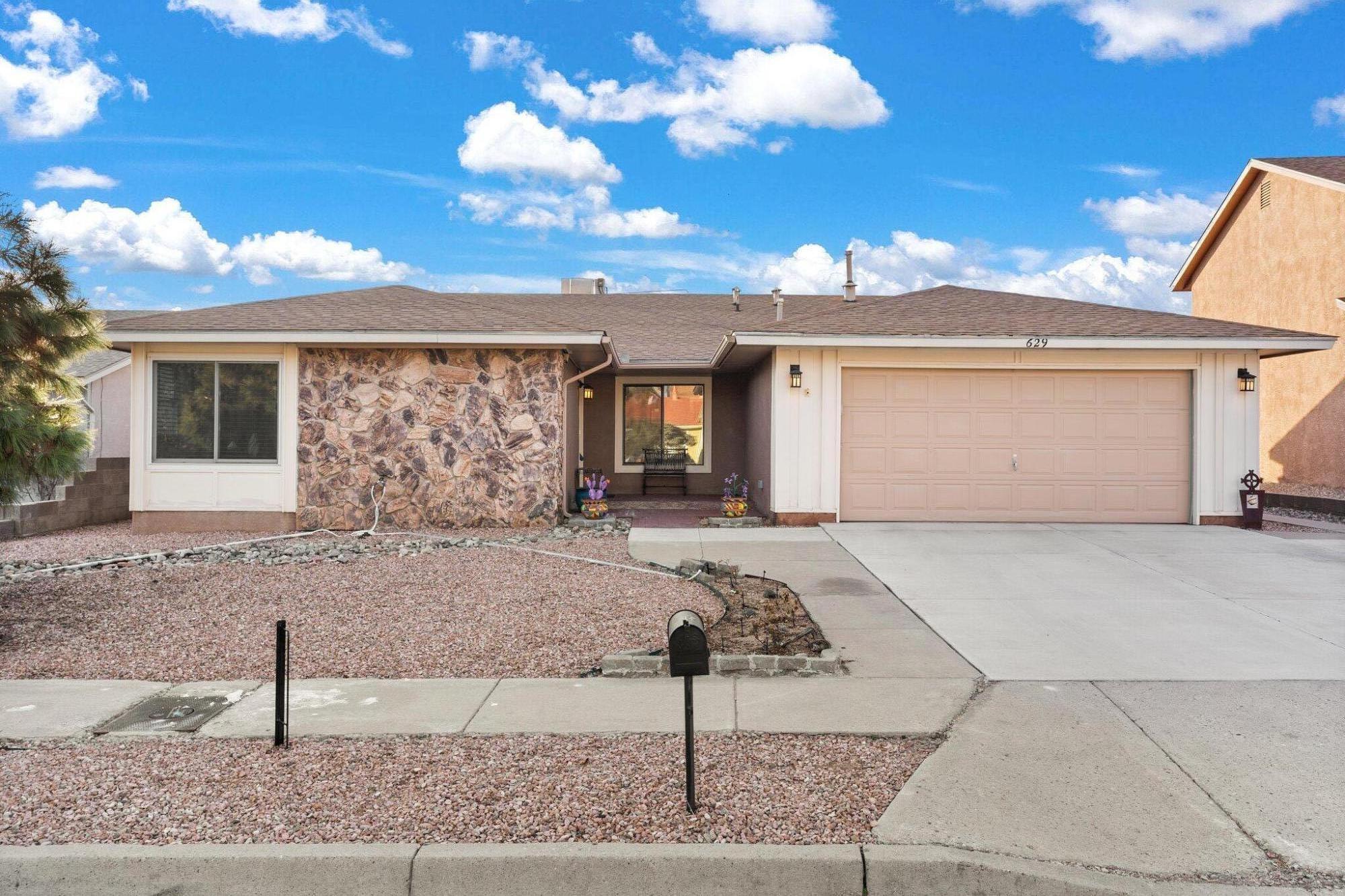 629 Monte Alto Drive NE