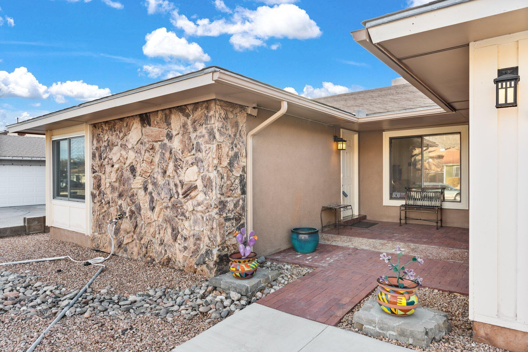 629 Monte Alto Drive NE