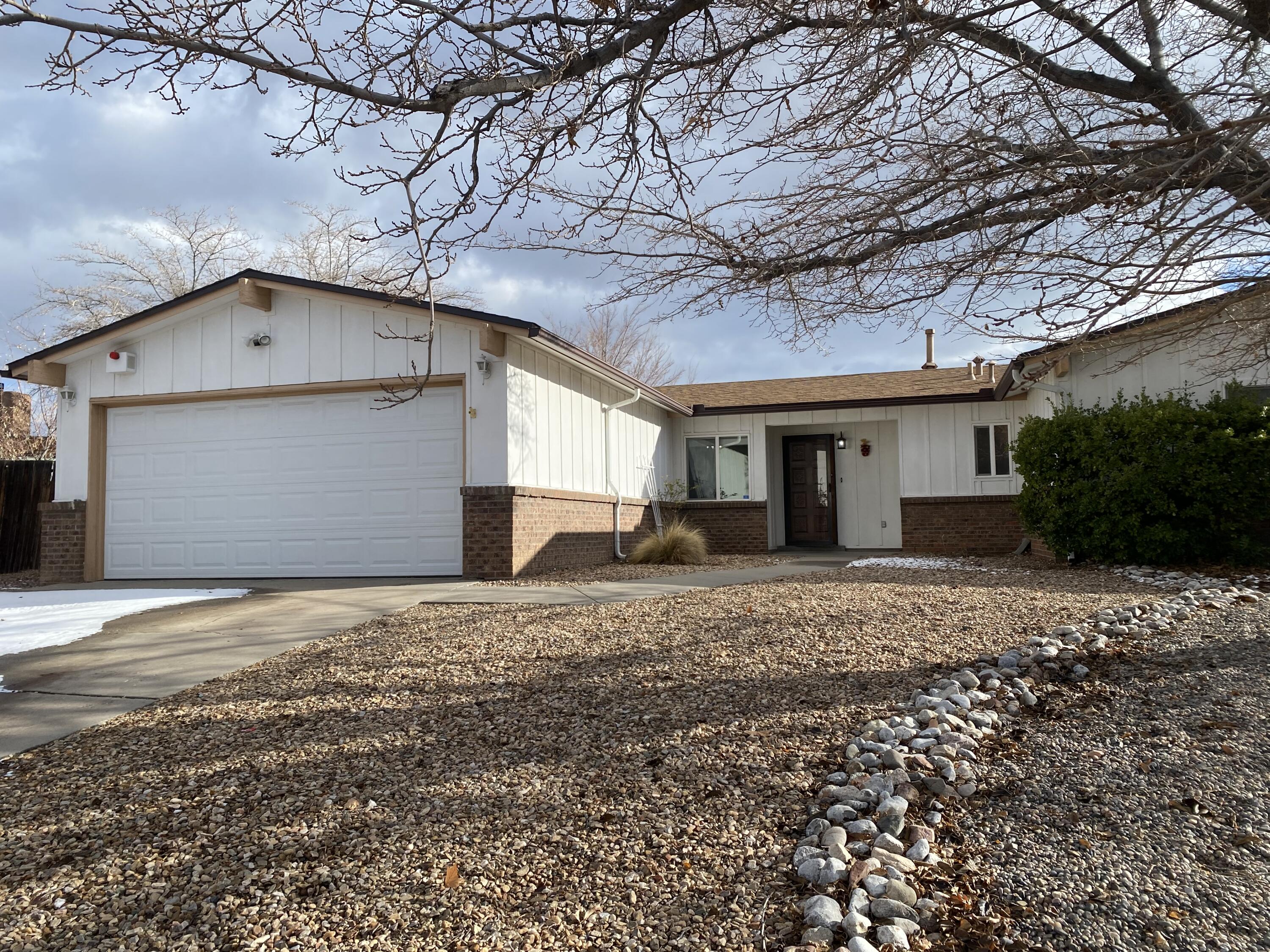 7812 Loma Del Norte Road NE