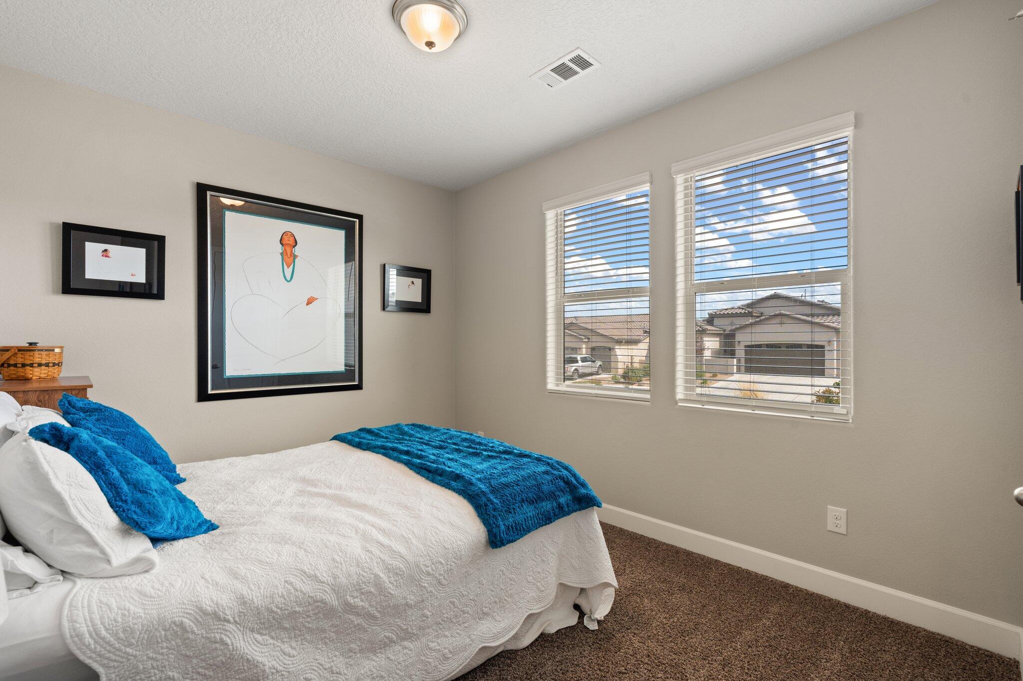 1914 Castle Peak Loop NE