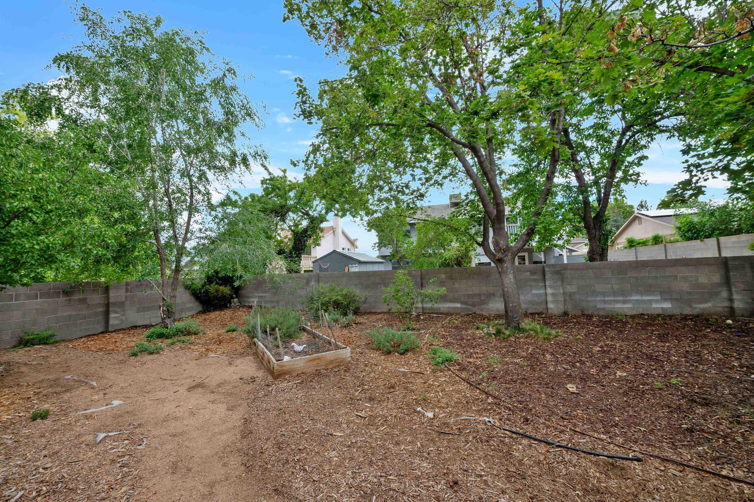 5809 Nugget Avenue NE
