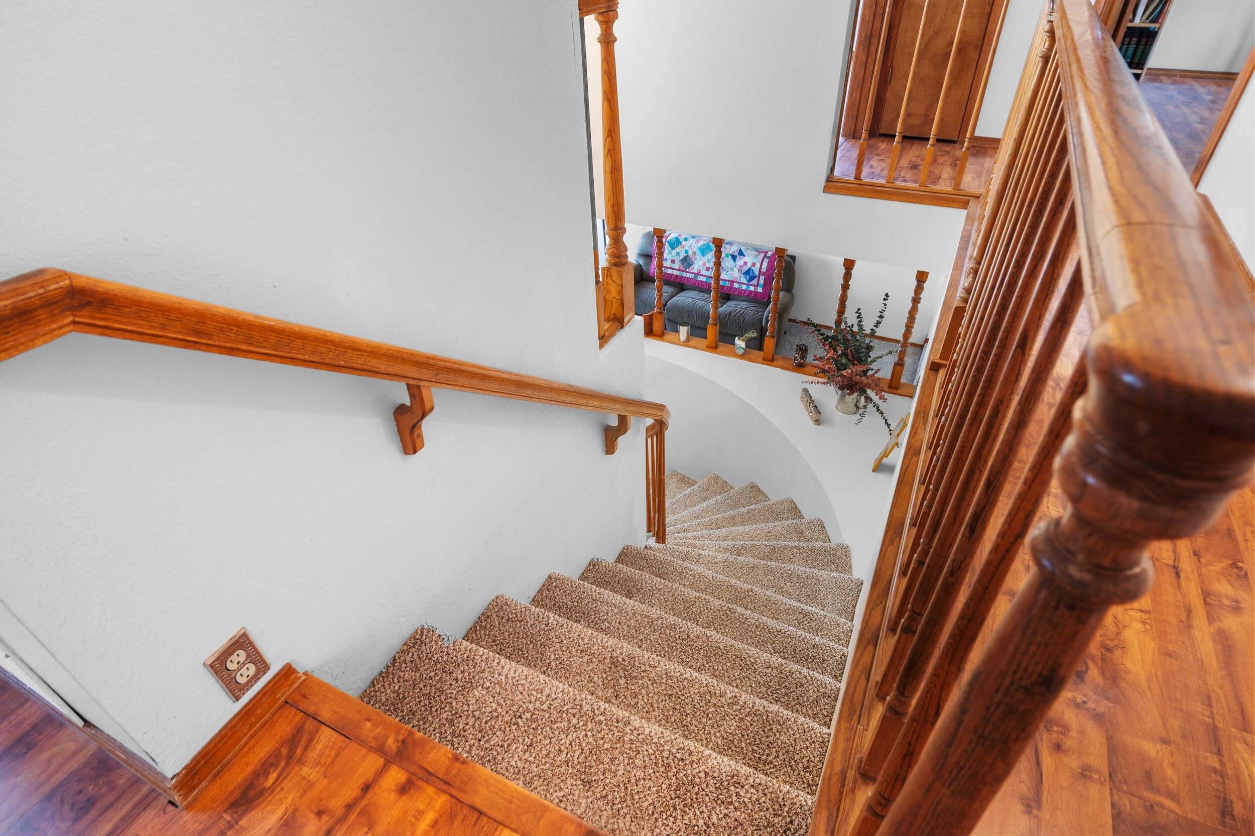 5809 Nugget Avenue NE