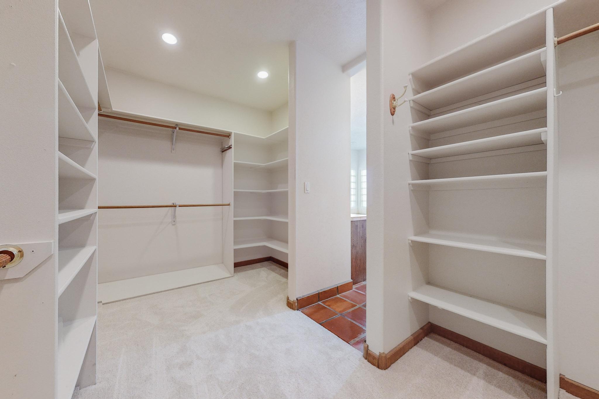 165 SOL DE ORO Court