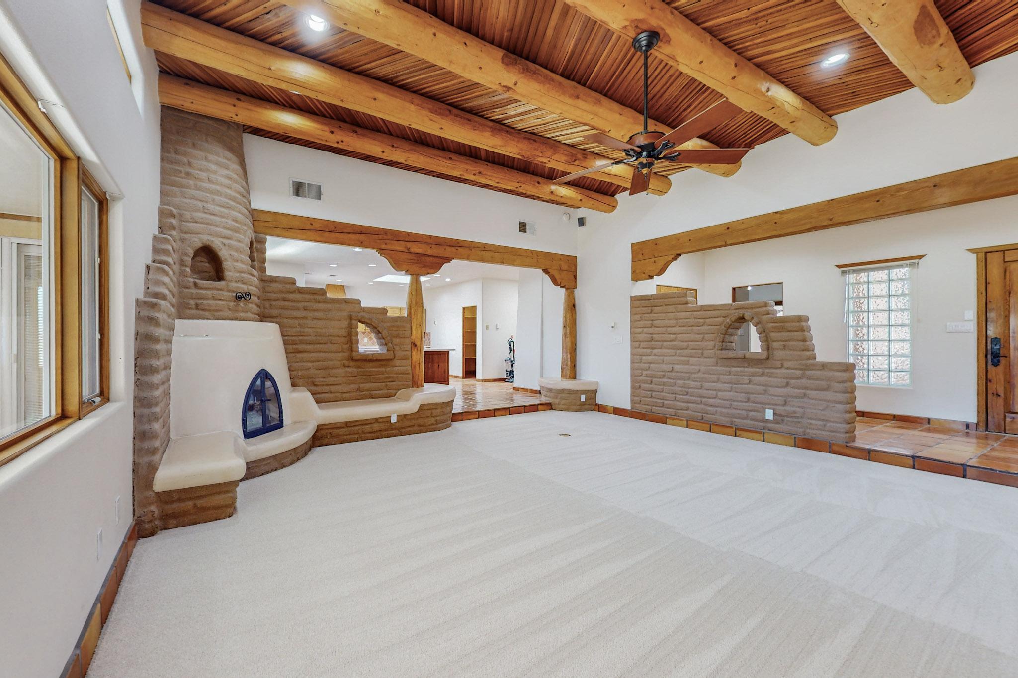 165 SOL DE ORO Court