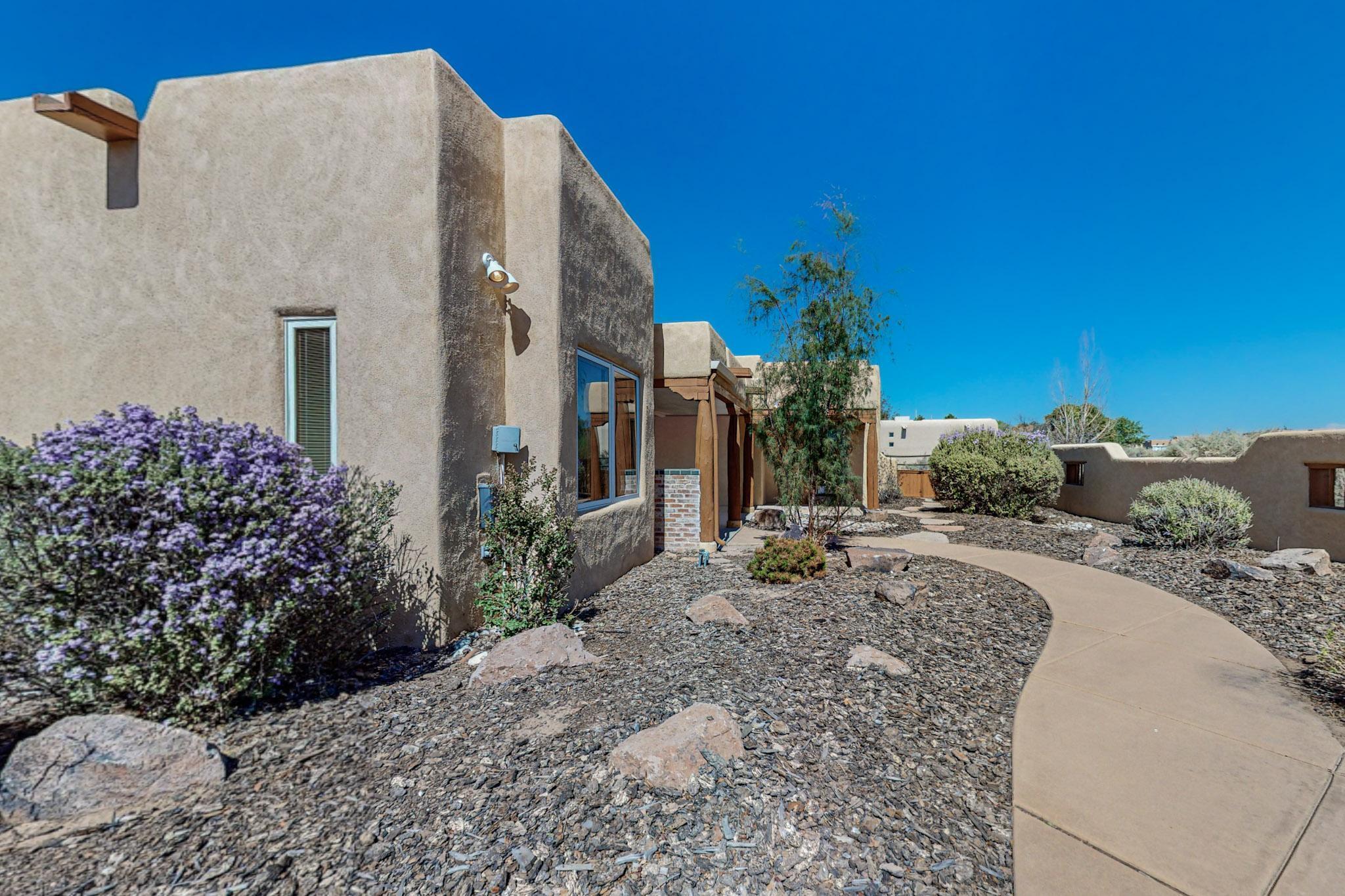 165 SOL DE ORO Court