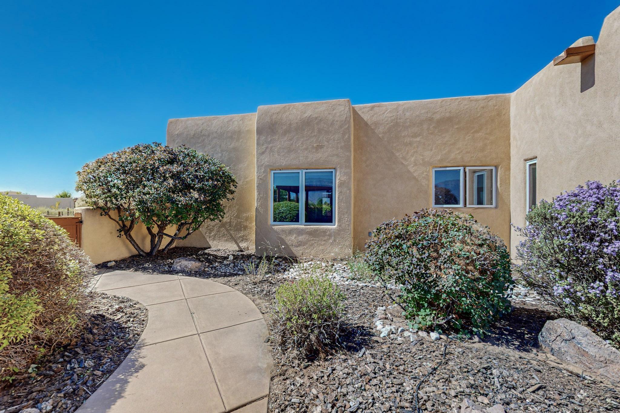 165 SOL DE ORO Court