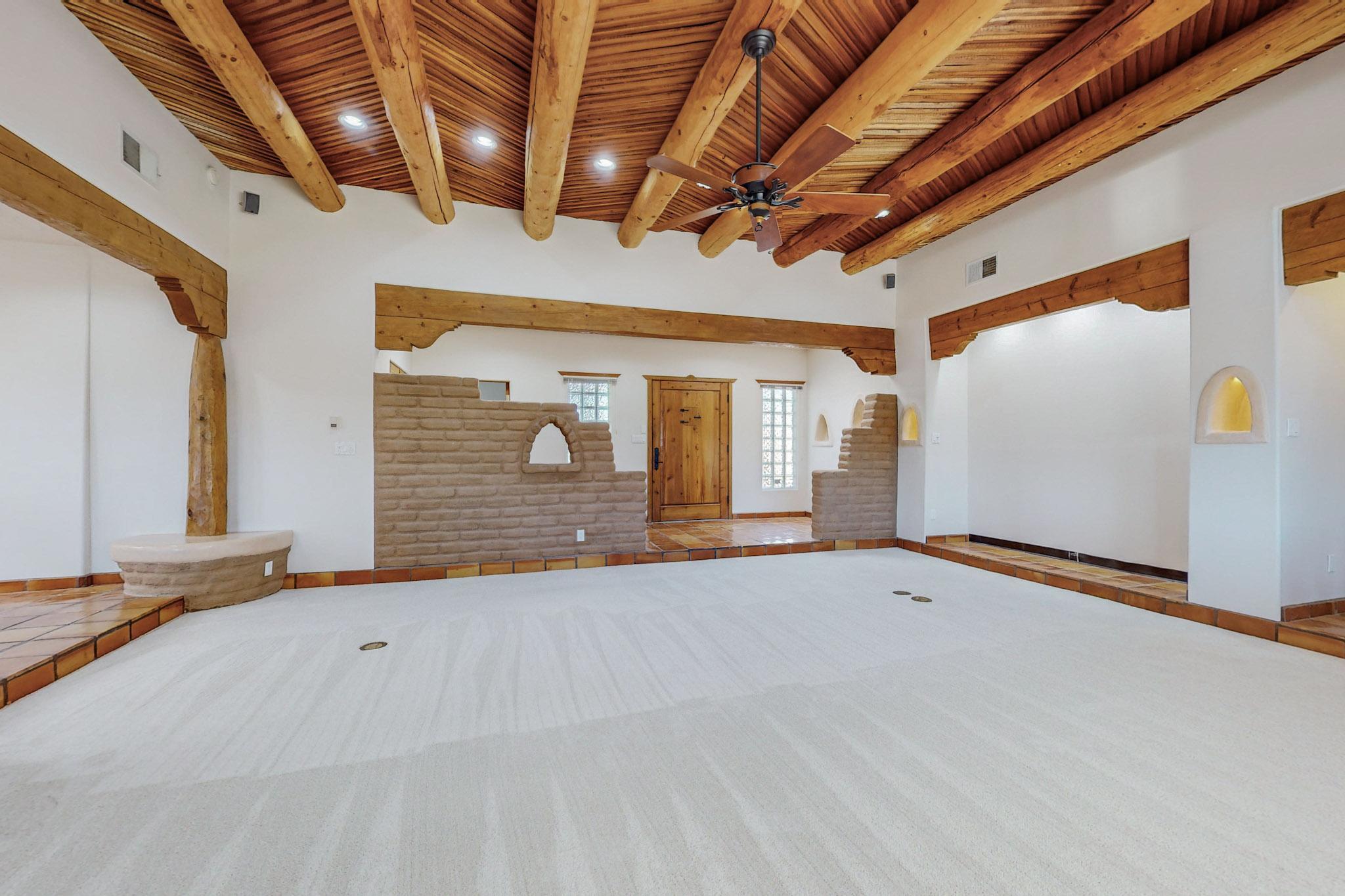 165 SOL DE ORO Court