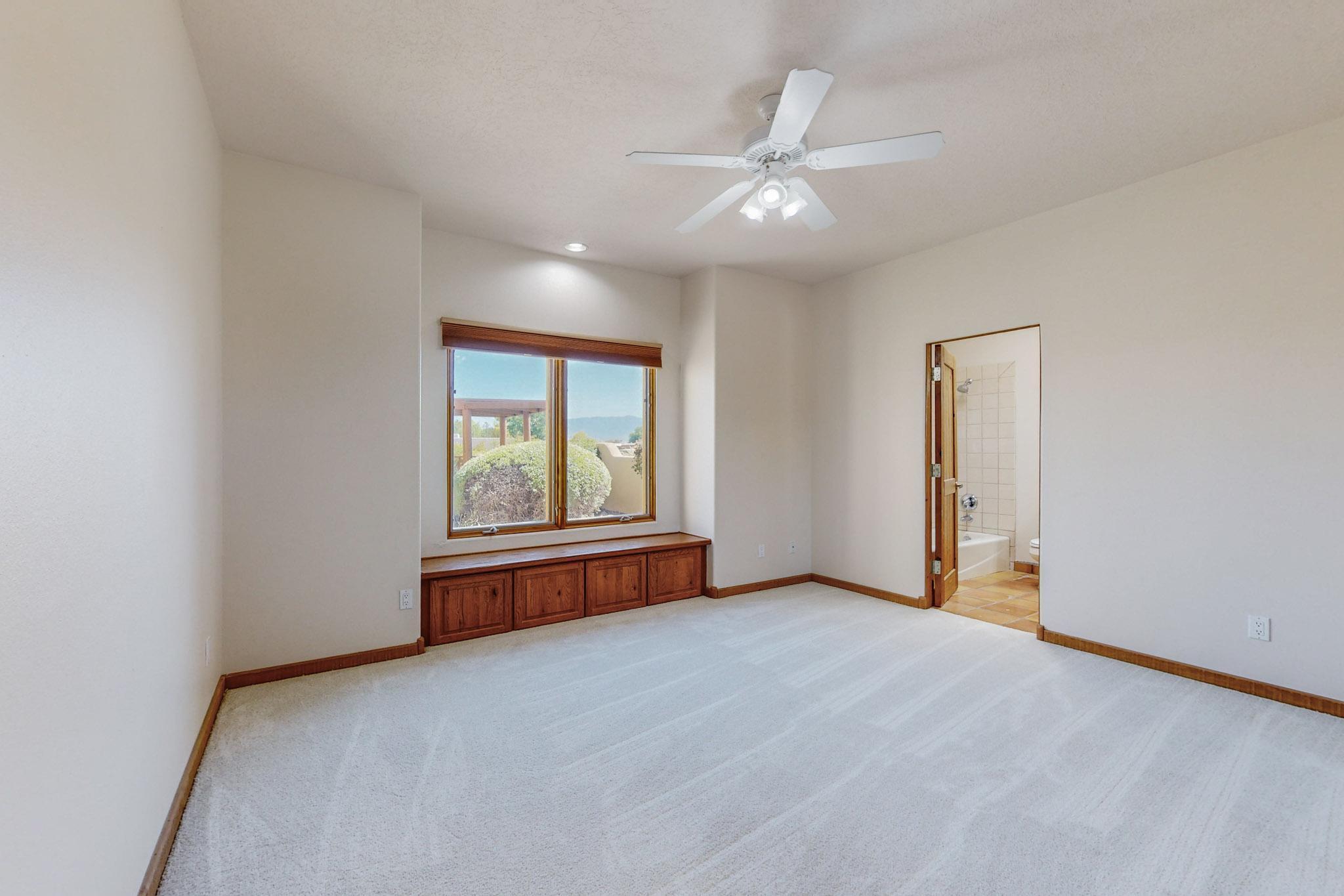 165 SOL DE ORO Court