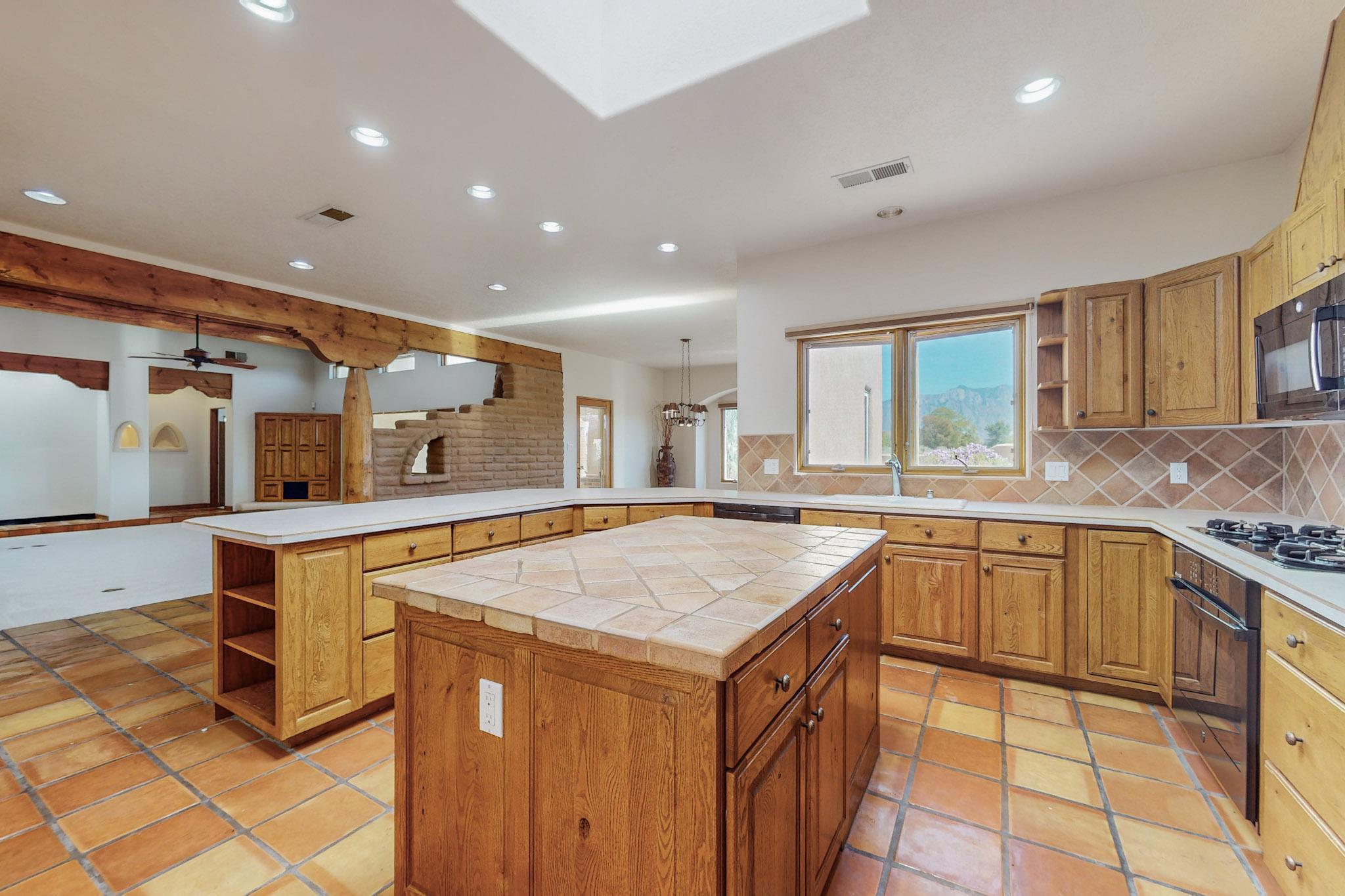 165 SOL DE ORO Court