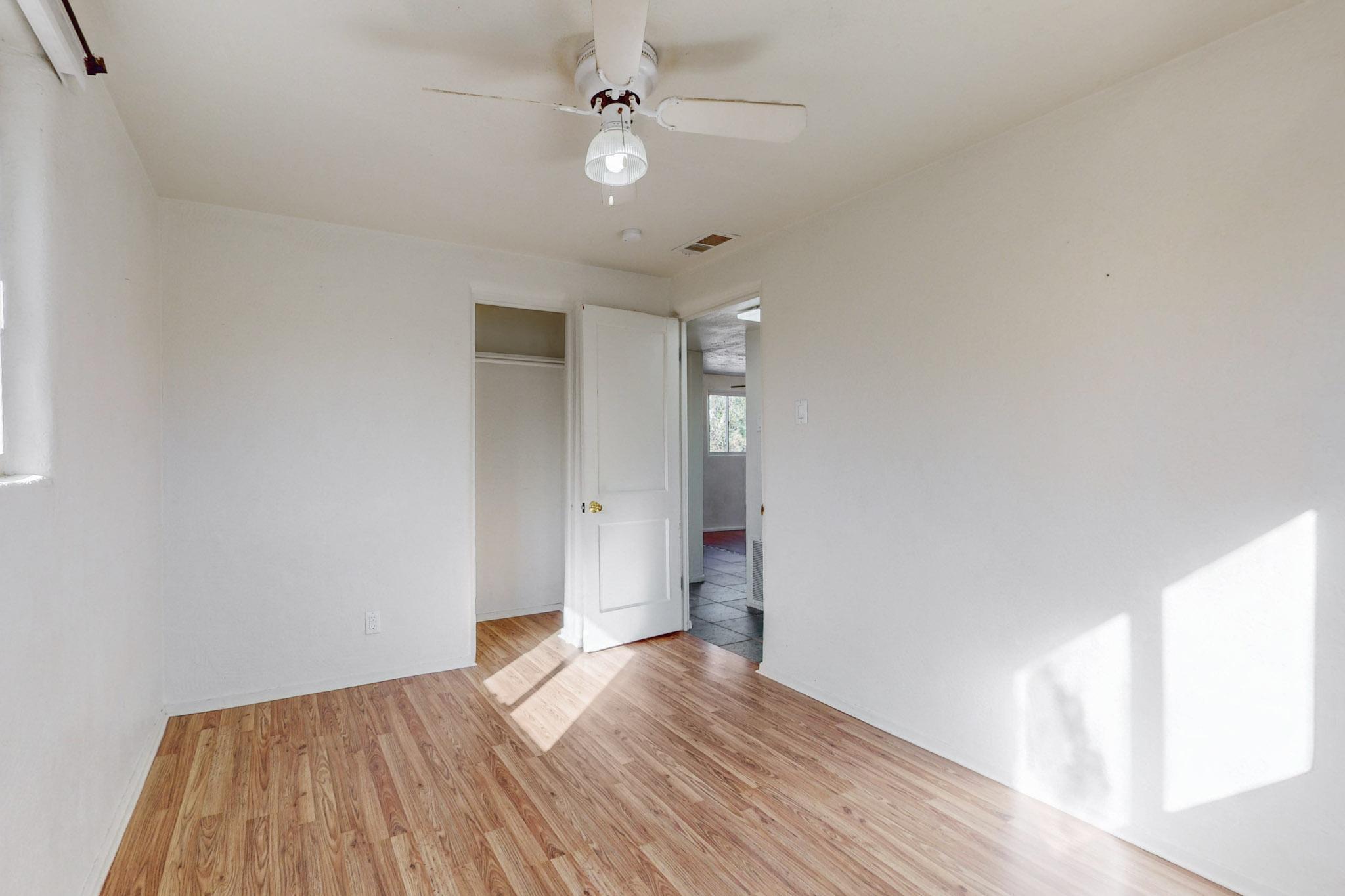 2824 SOLANO Drive NE