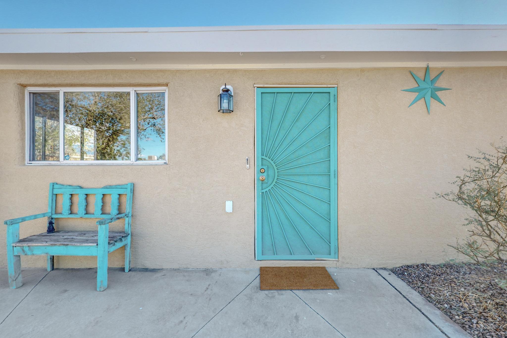 2824 SOLANO Drive NE