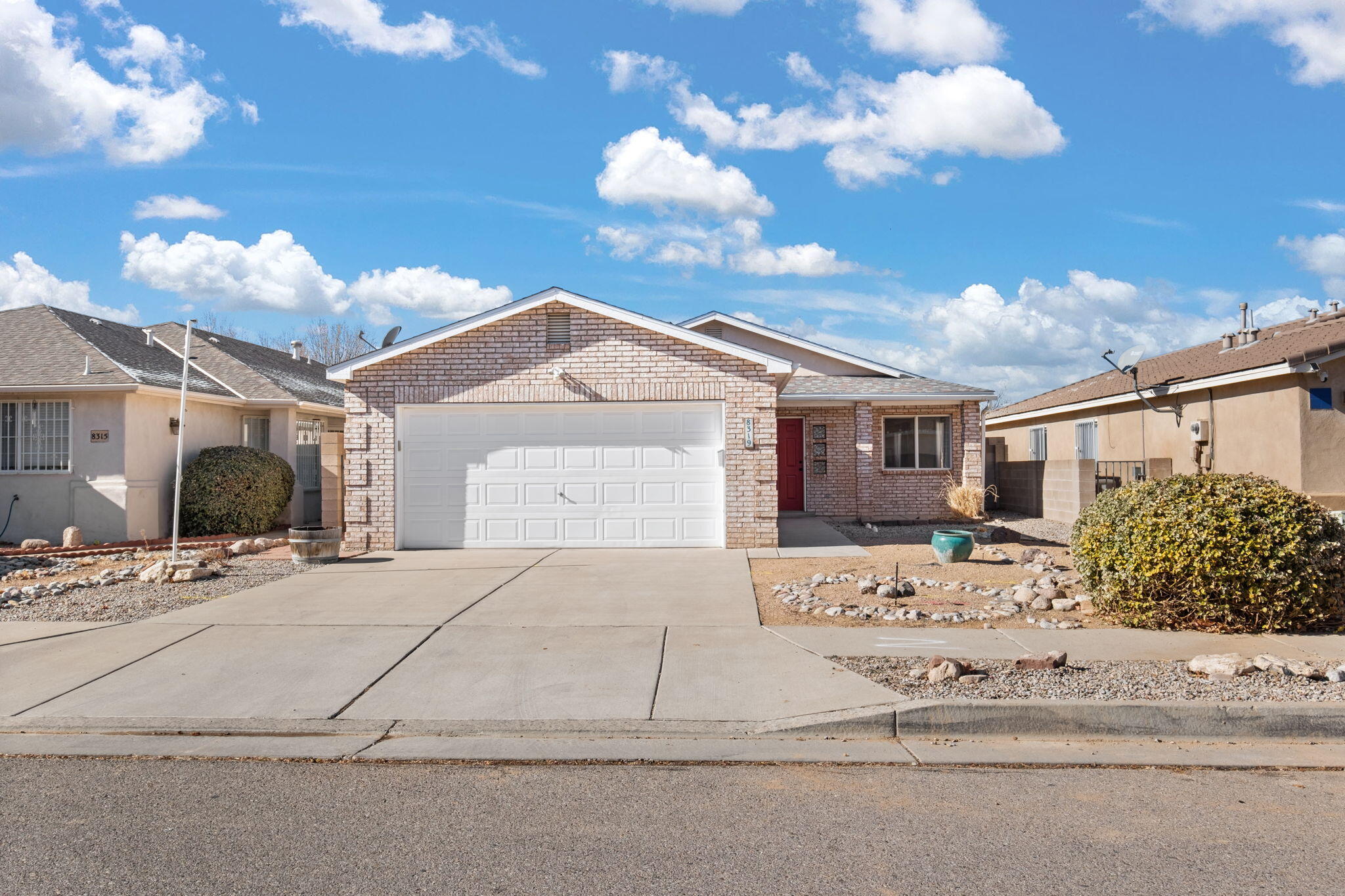 8319 Santa Clarita Street NE