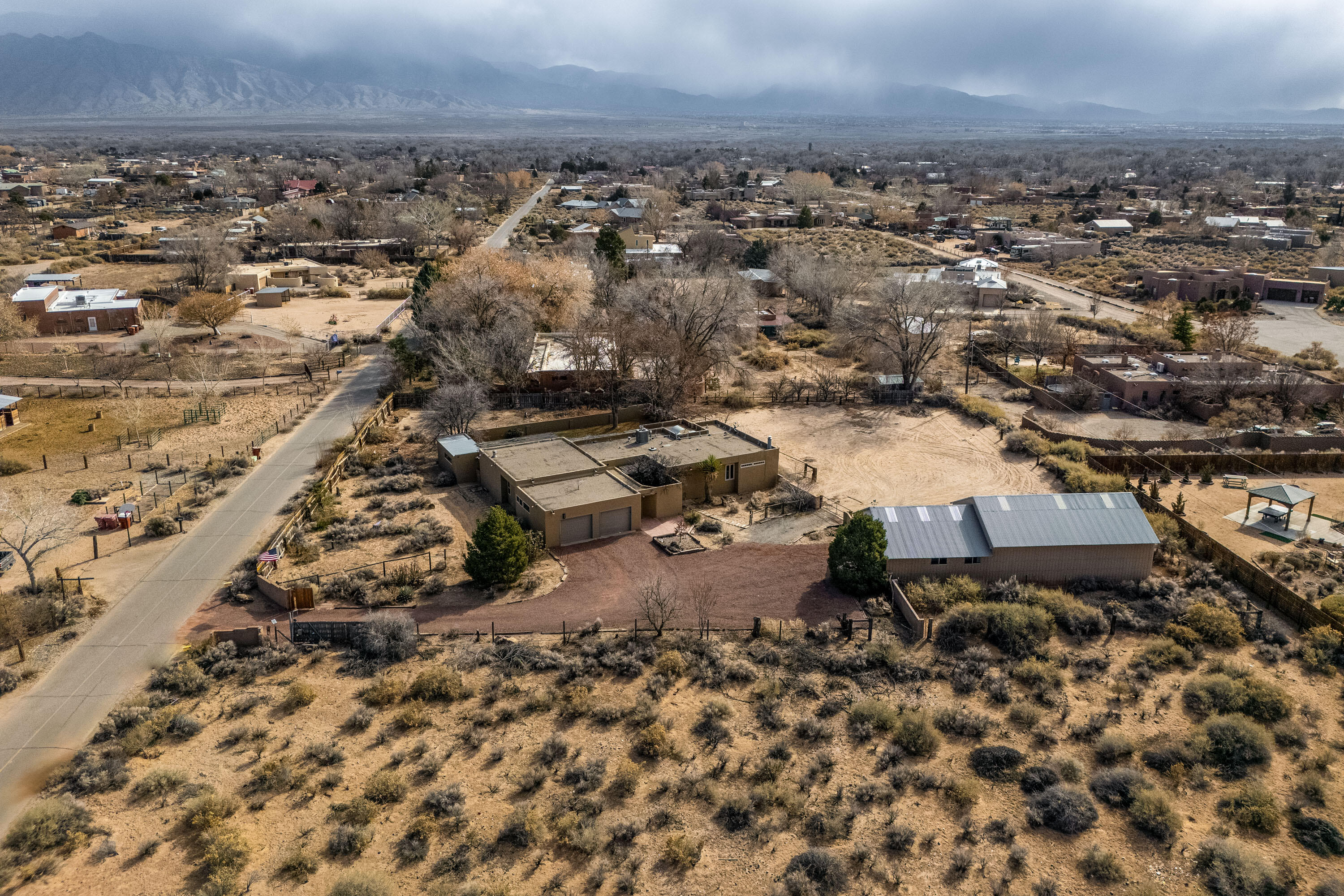 1127 CAMINO HERMOSA