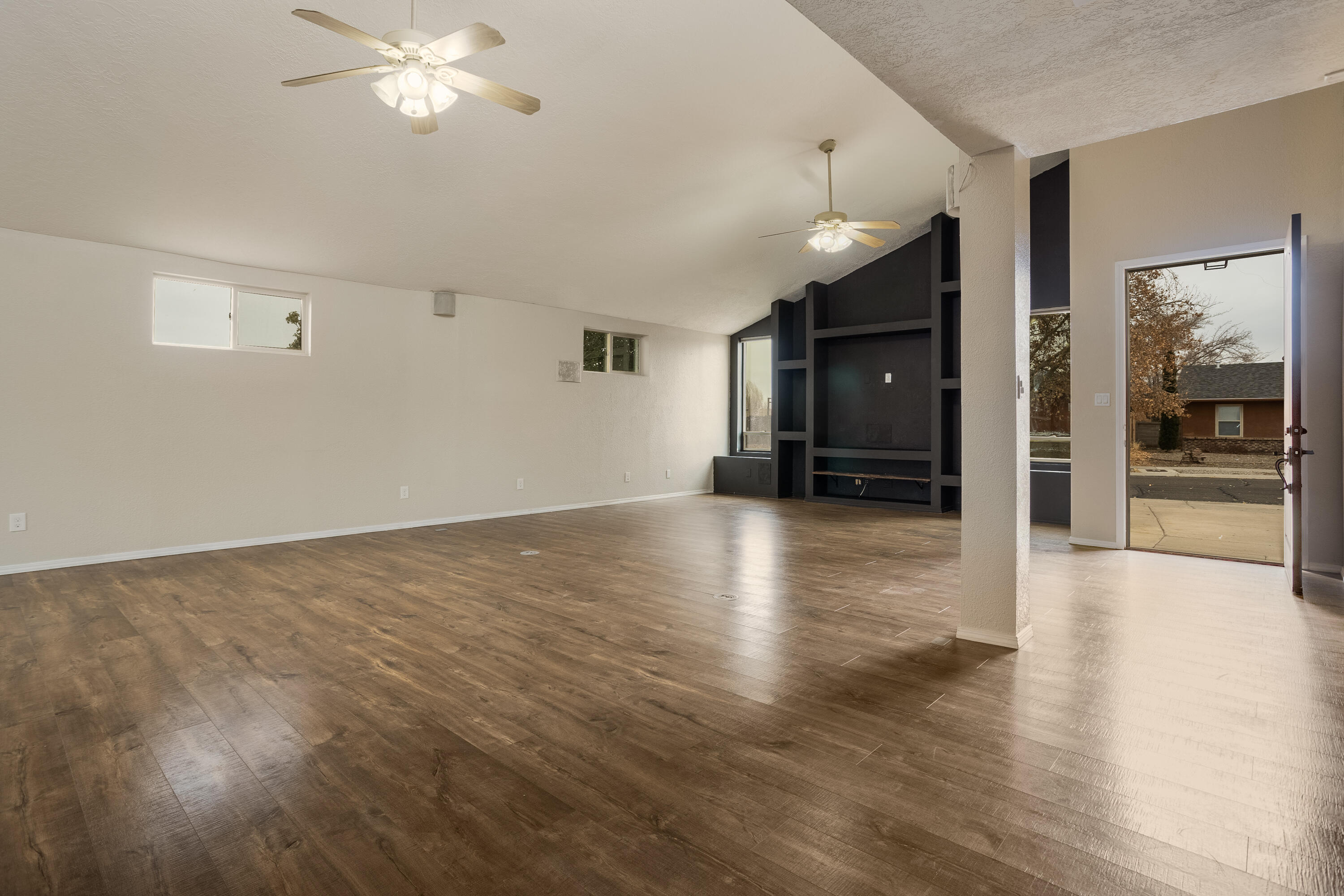 6317 KEARNEY Trail NW