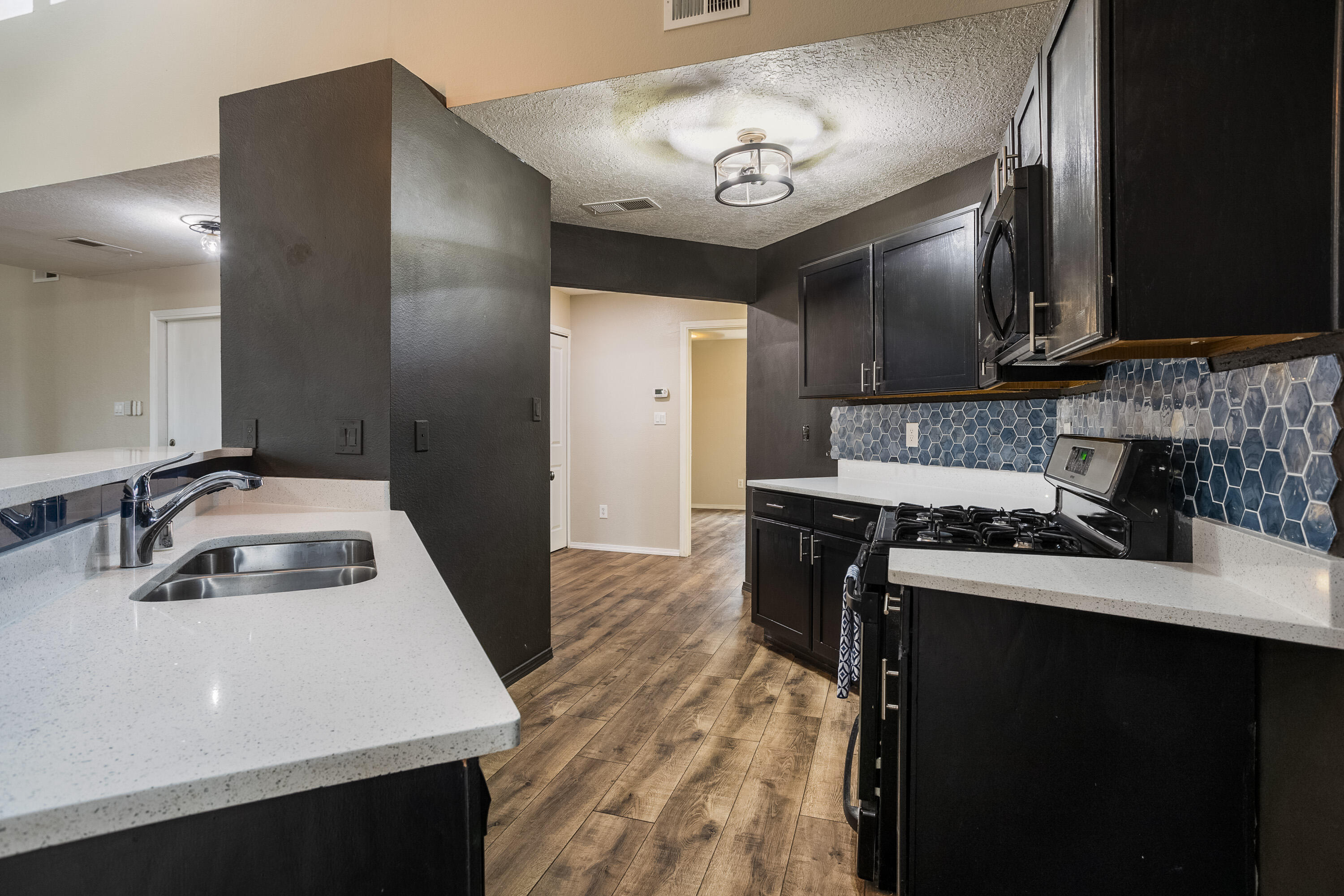 6317 KEARNEY Trail NW