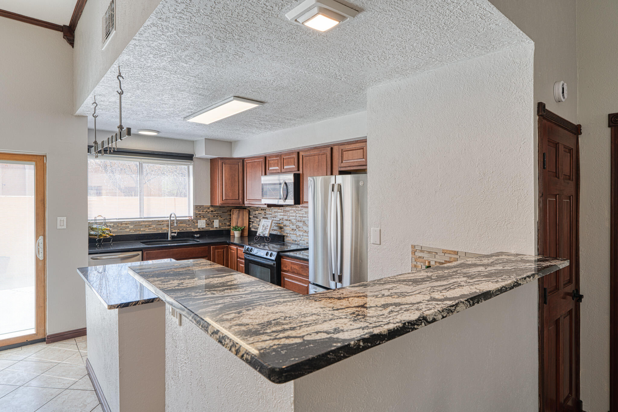 10279 LAS CASITAS Court NE