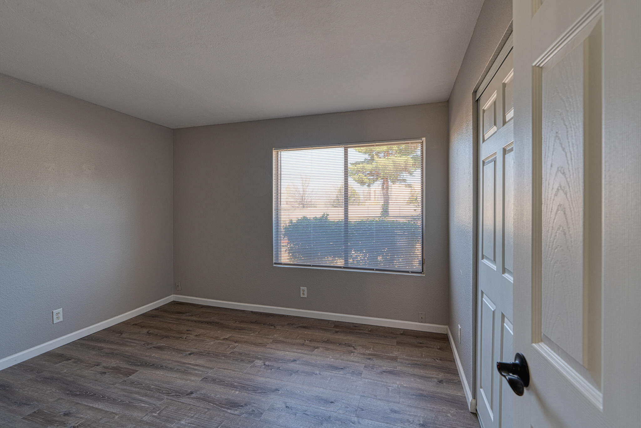 10279 LAS CASITAS Court NE