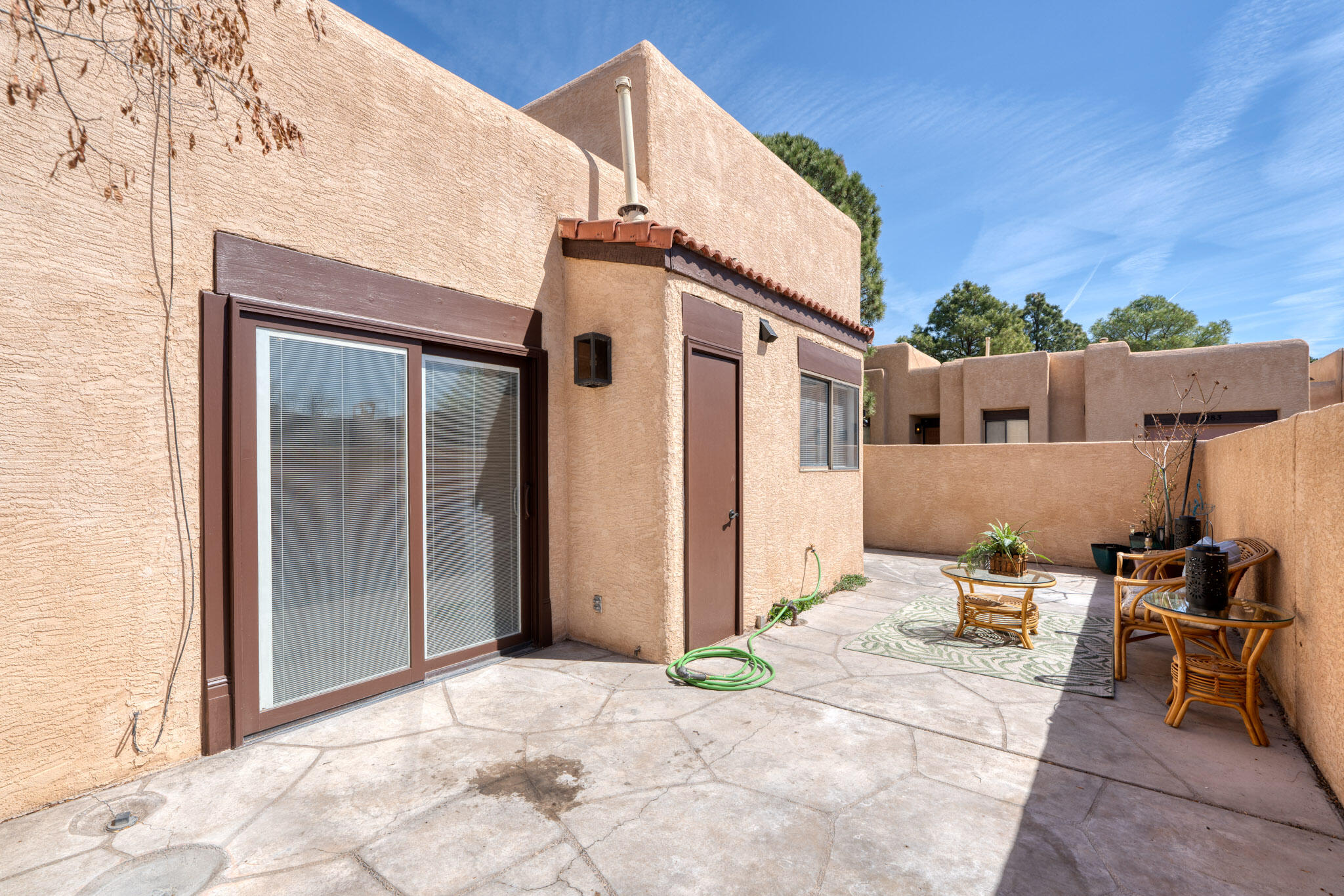 10279 LAS CASITAS Court NE