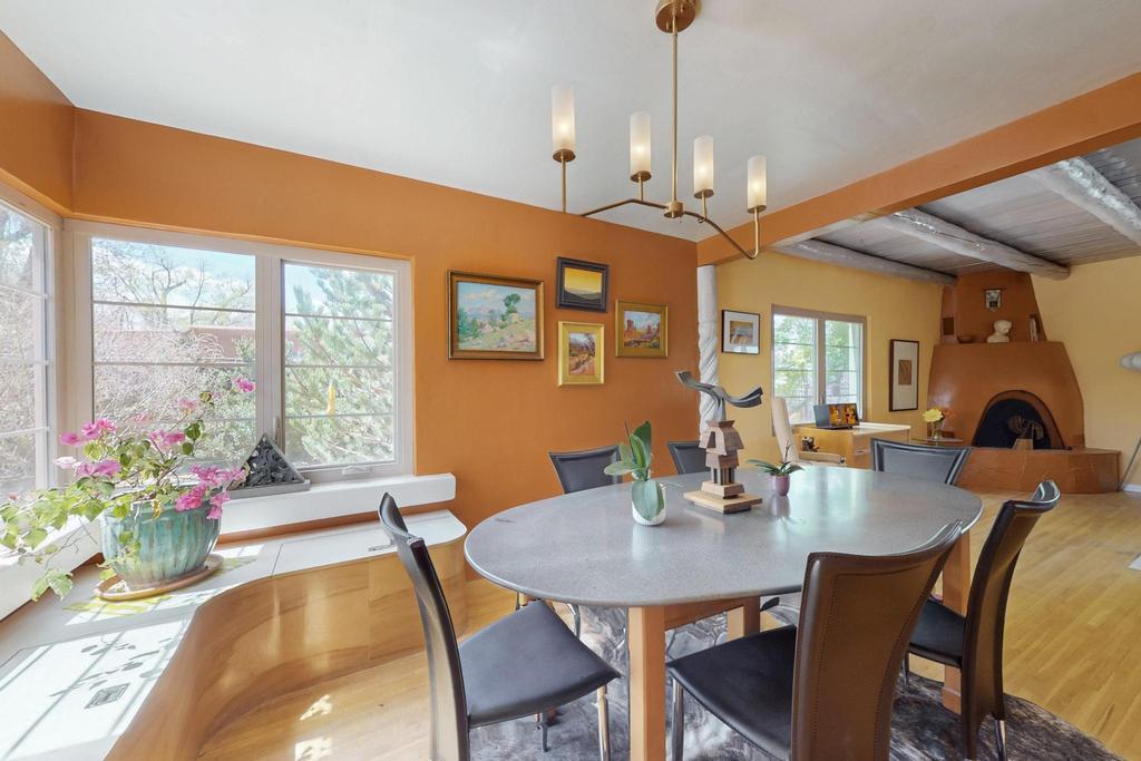 240 Pueblo Solano Road NW