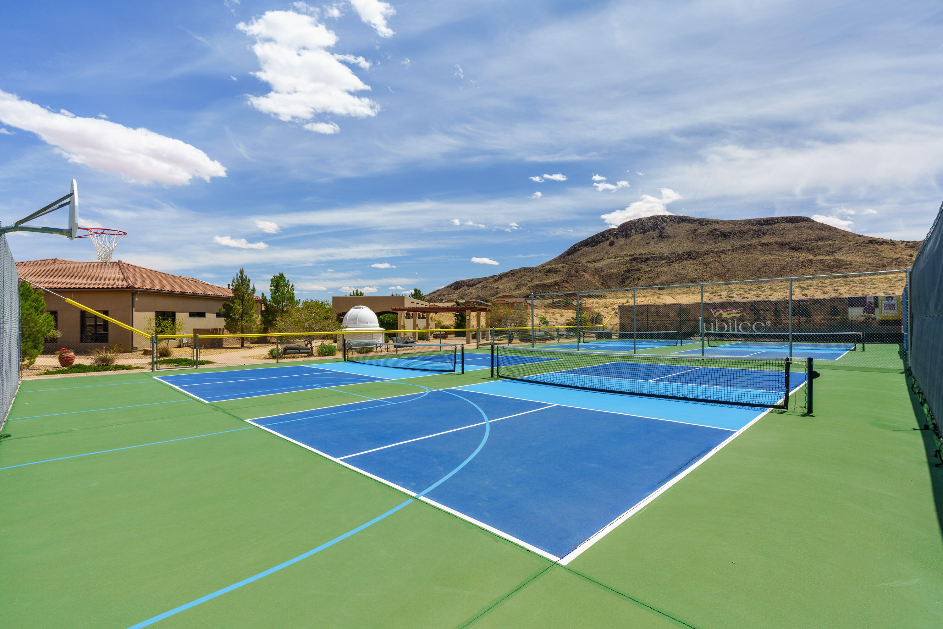 590 RIO CHAMA Circle SW