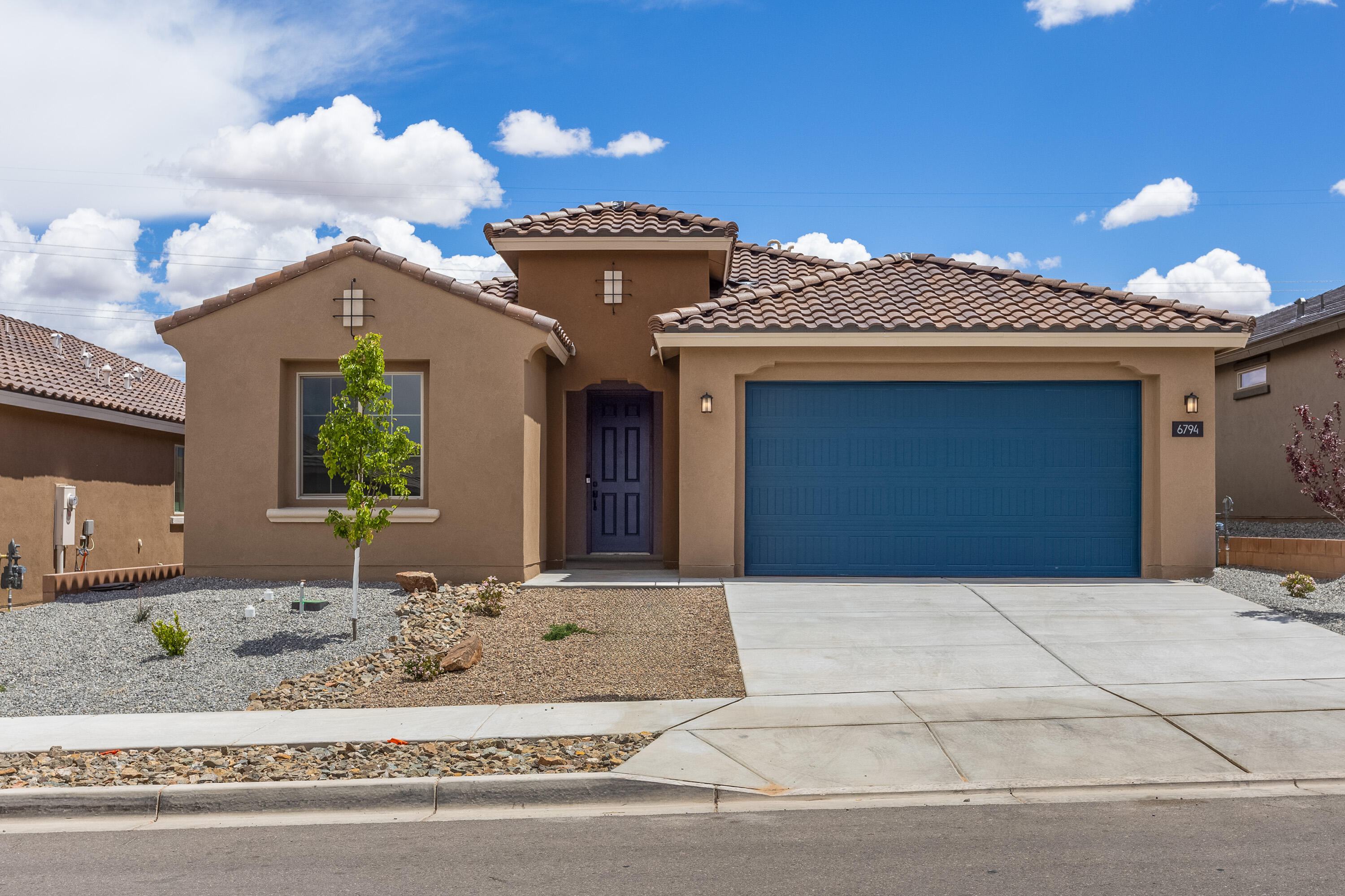 6794 Sydney Drive NE