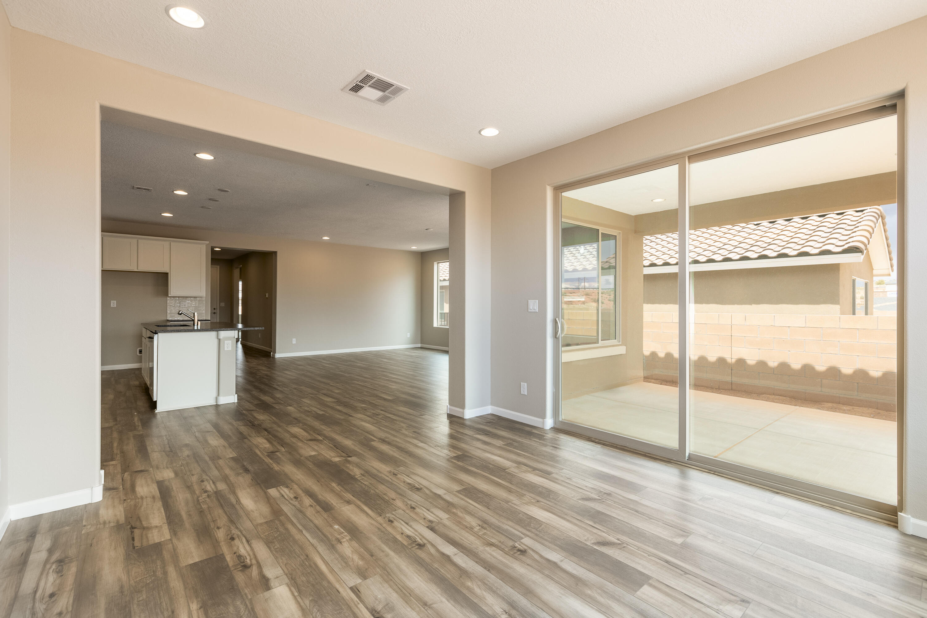 6794 Sydney Drive NE