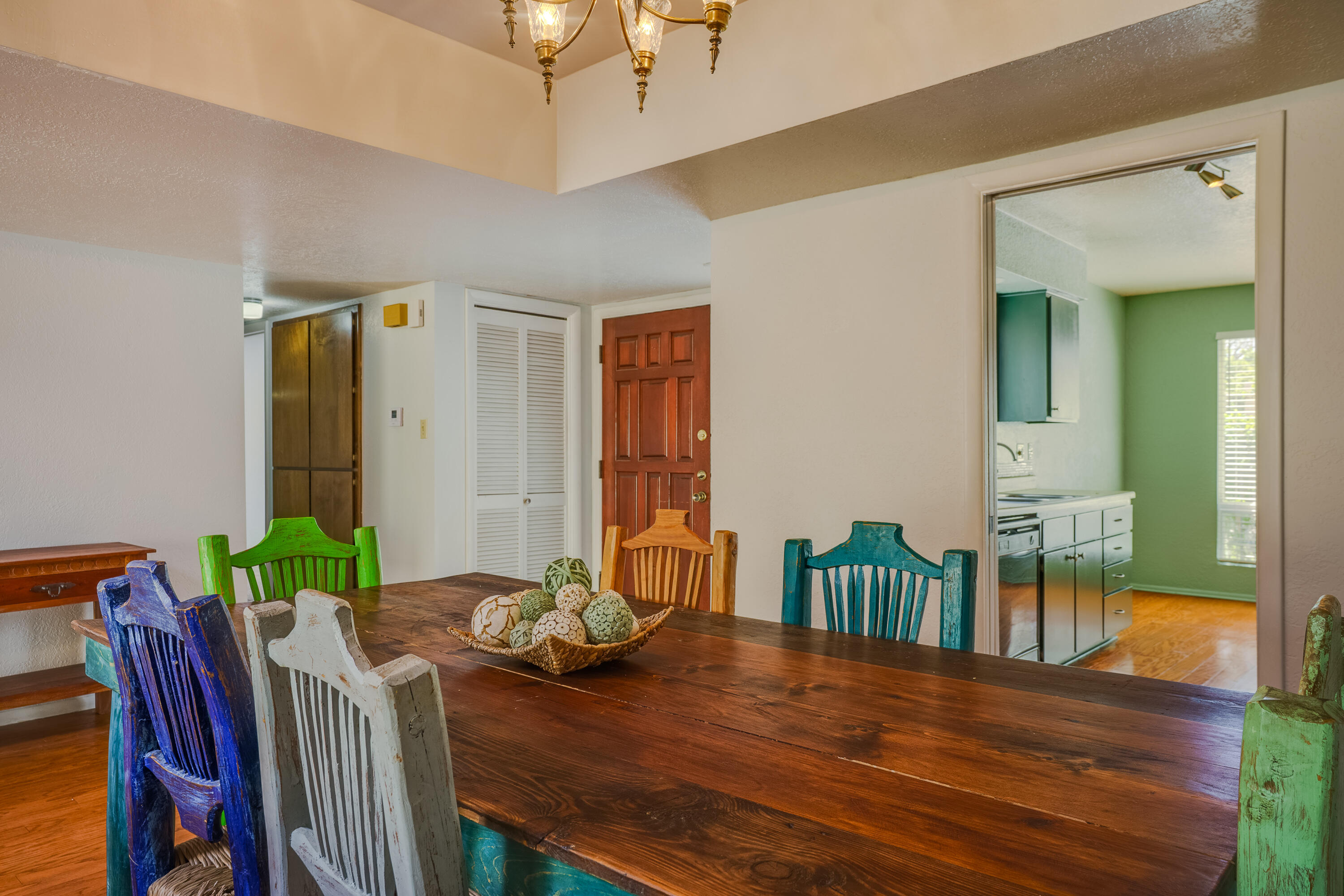 4725 SAN PEDRO Drive NE 28