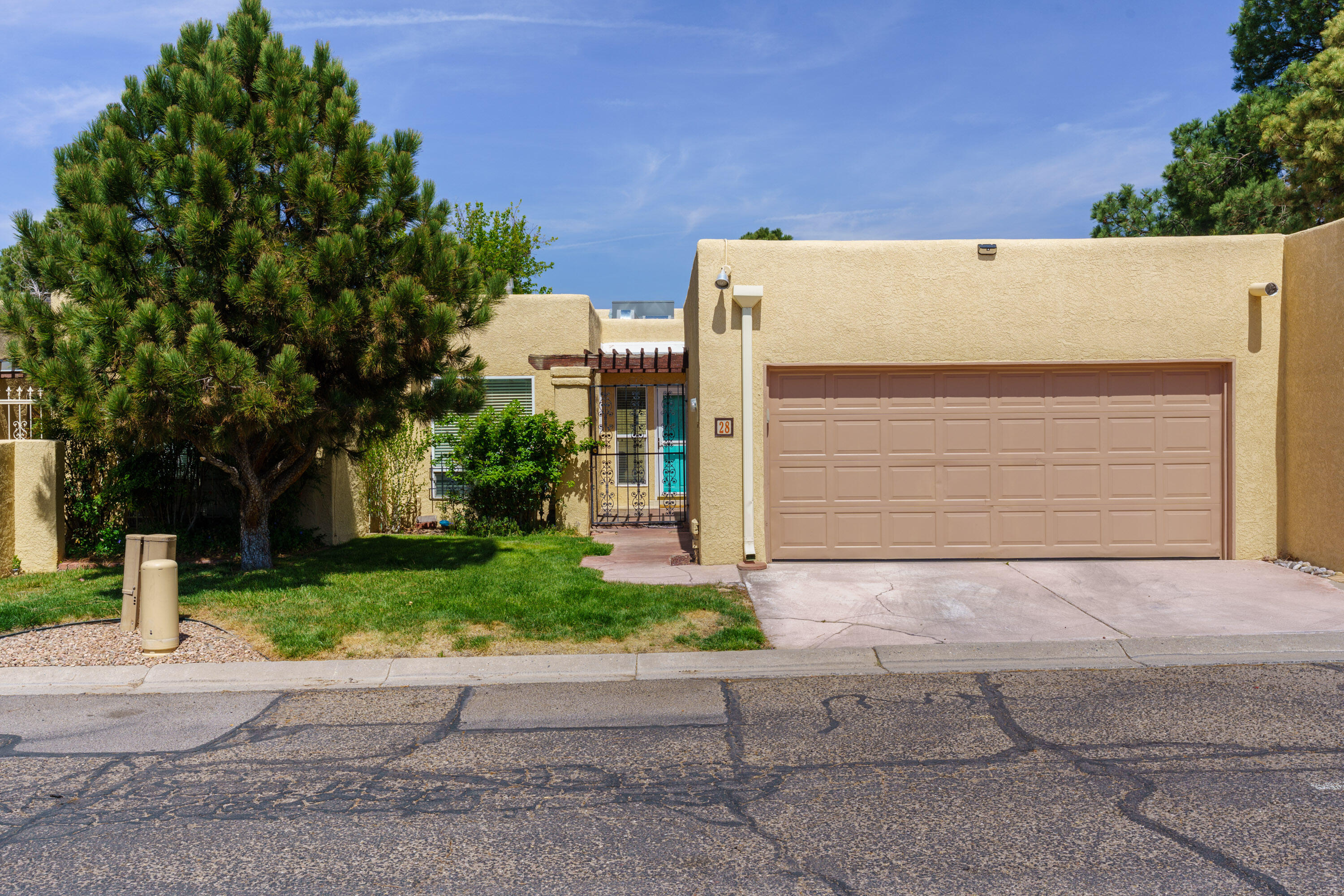 4725 SAN PEDRO Drive NE 28