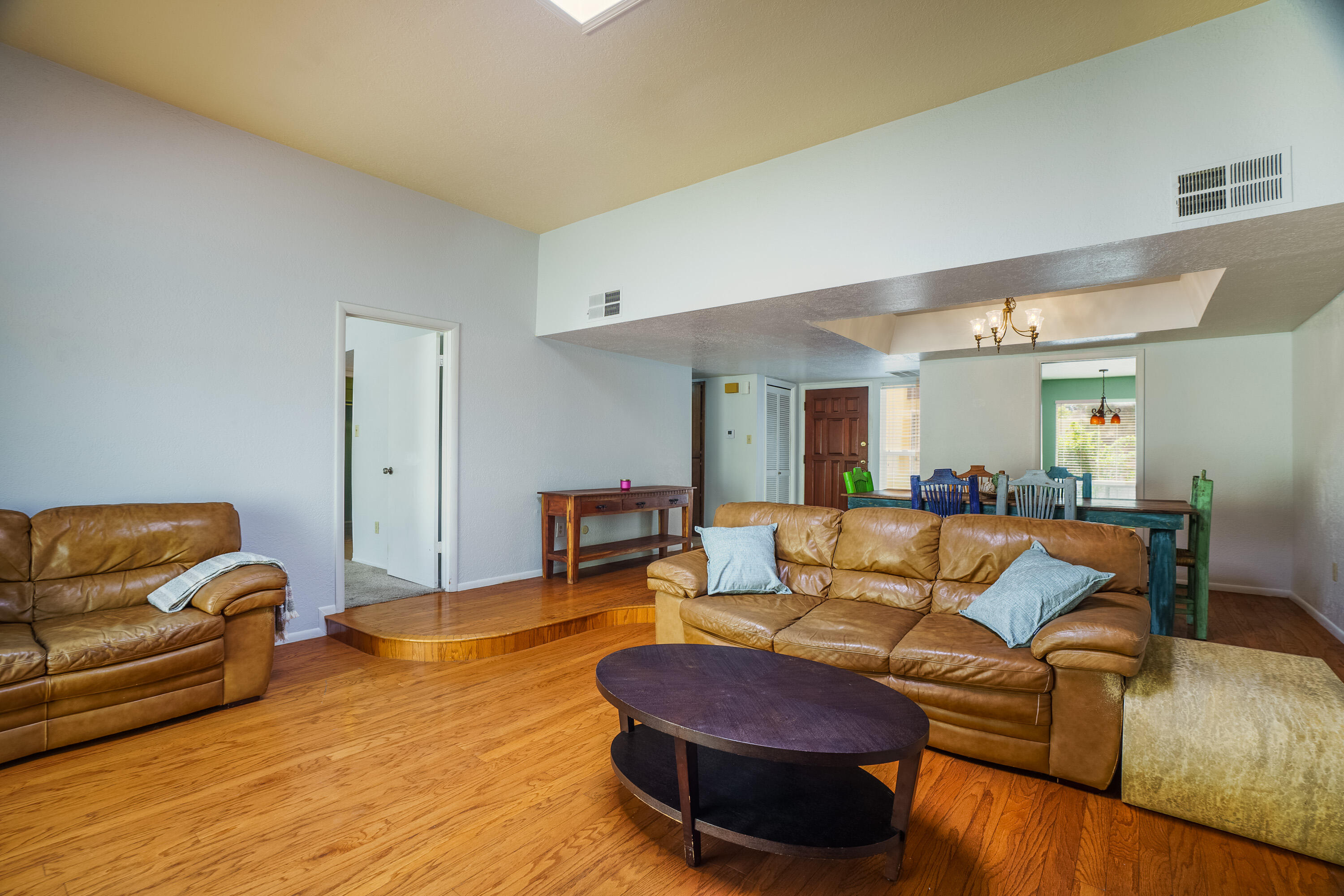 4725 SAN PEDRO Drive NE 28