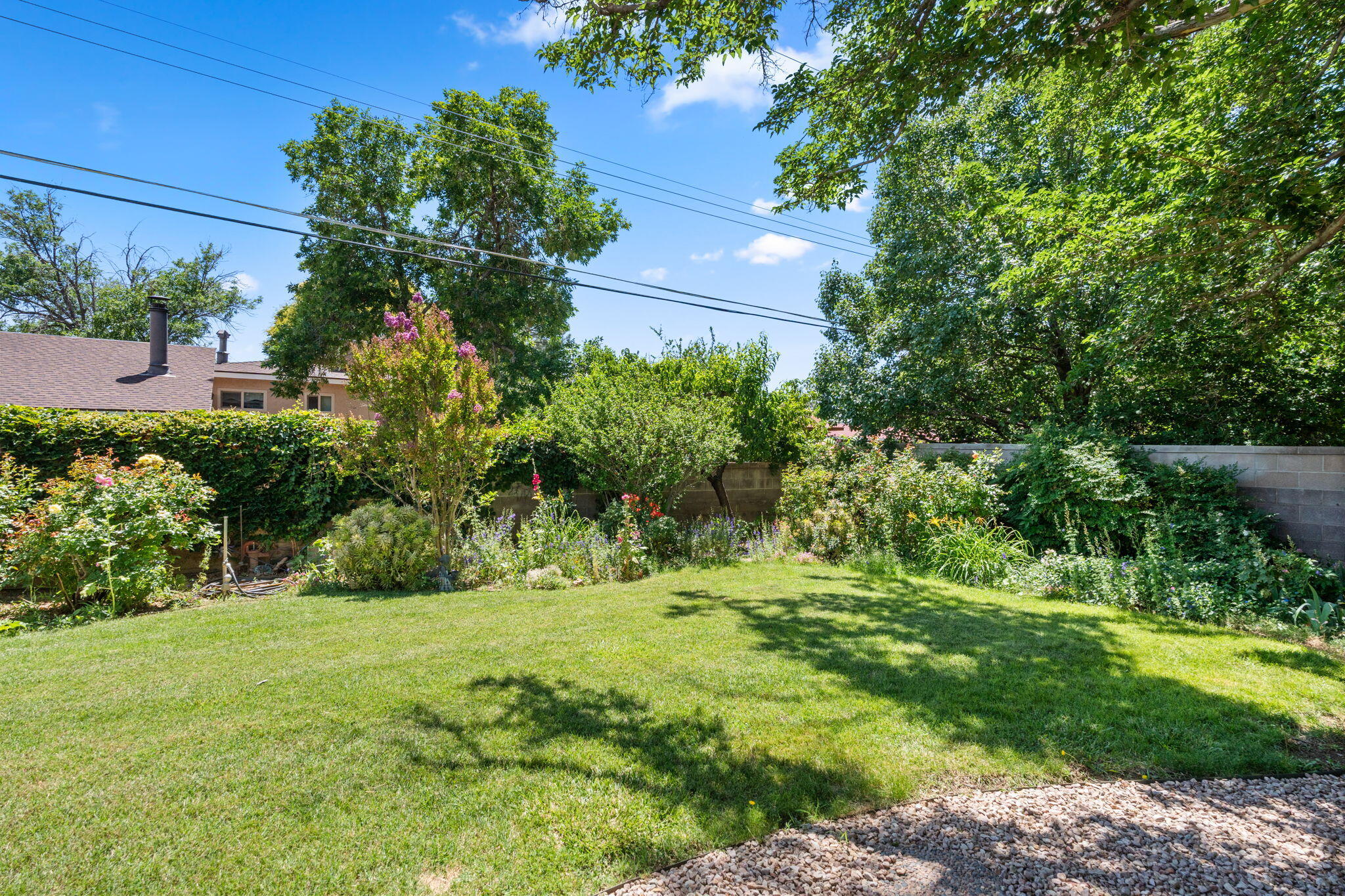 8910 PRINCESS JEANNE Avenue NE