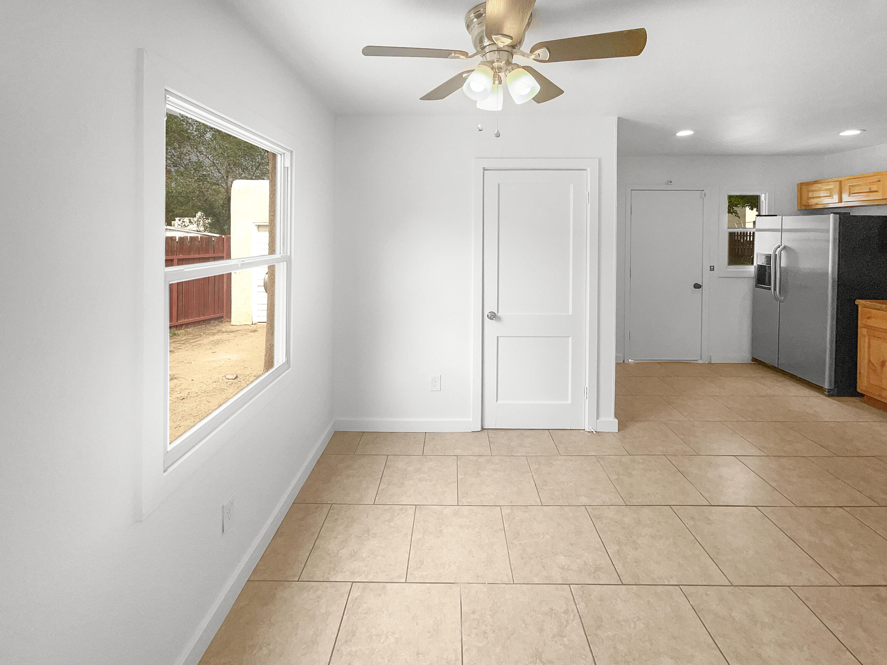 930 MADEIRA Drive SE