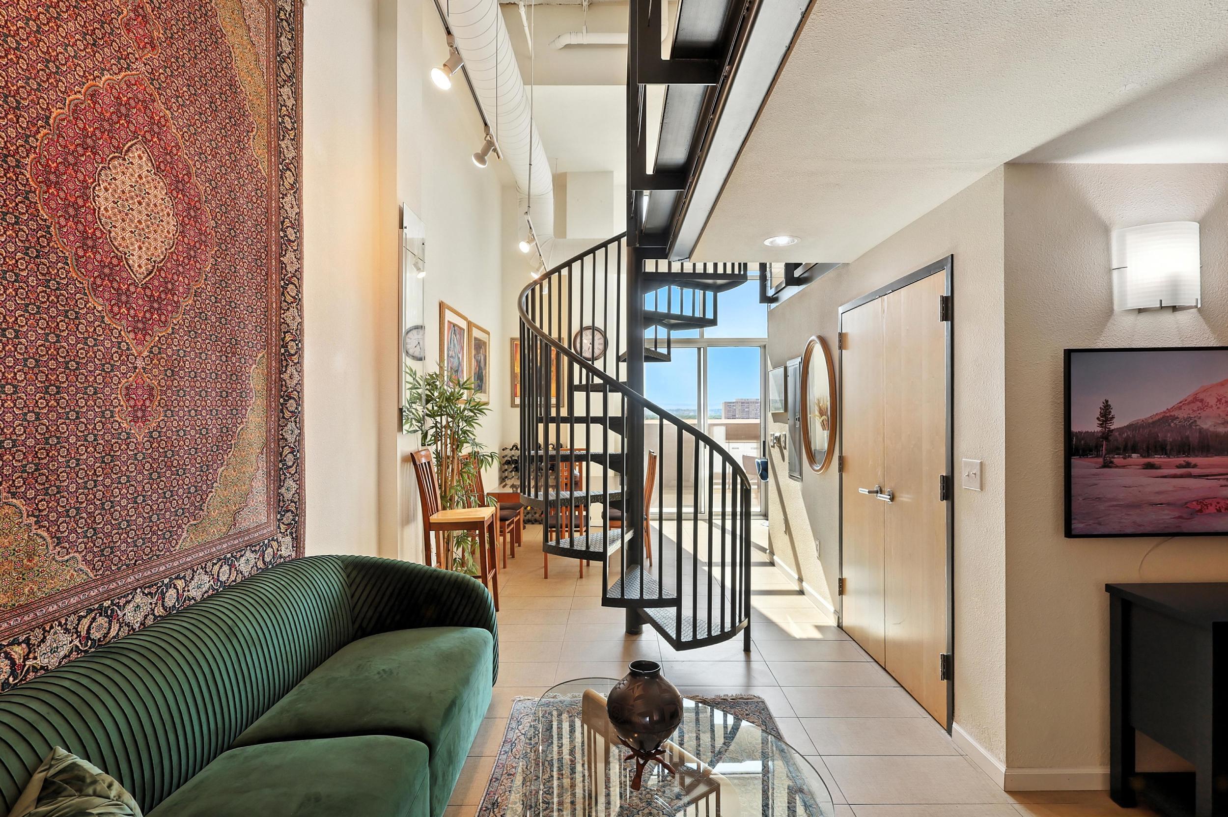 524 CENTRAL Avenue SW #803