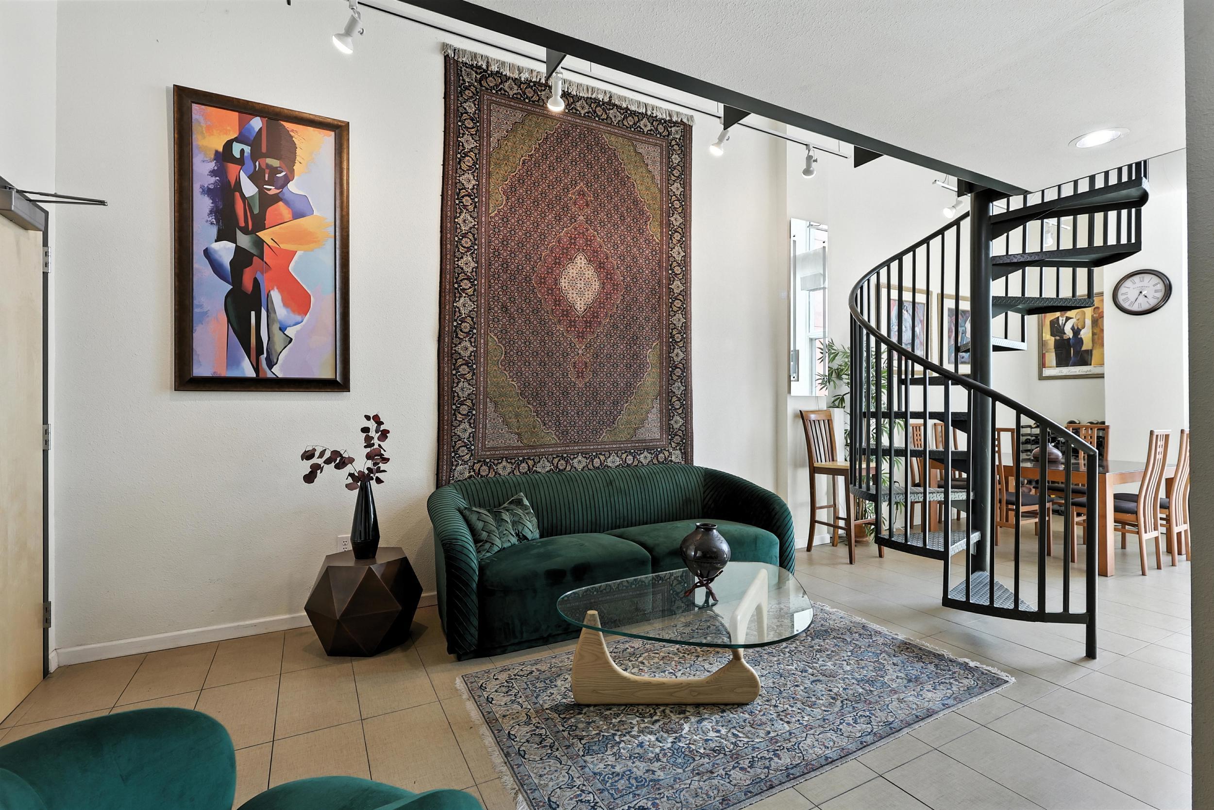 524 CENTRAL Avenue SW #803