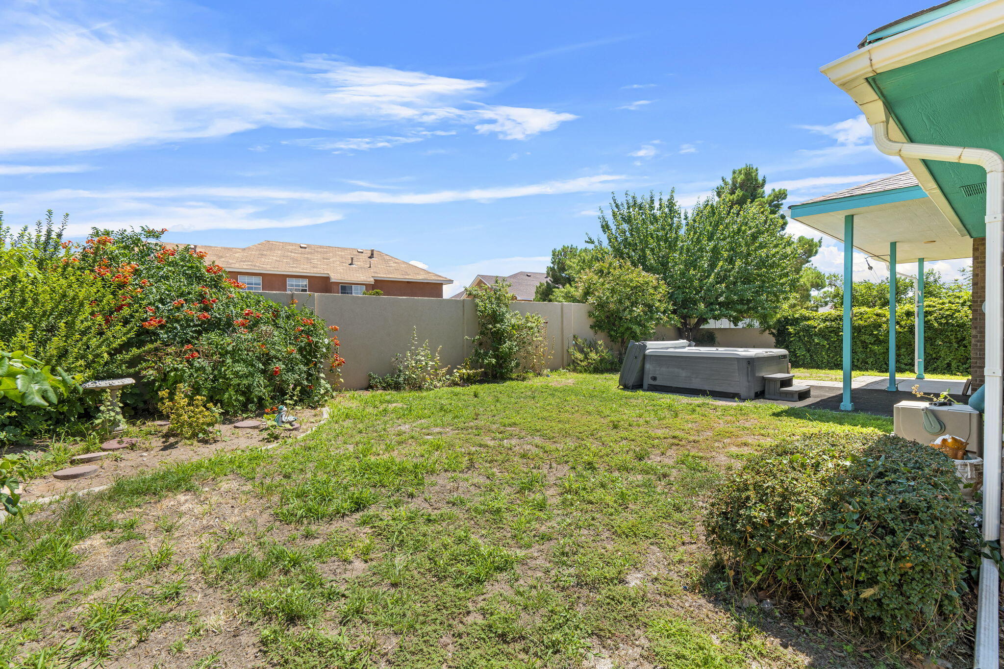 5016 SUMMERSVILLE Drive NW