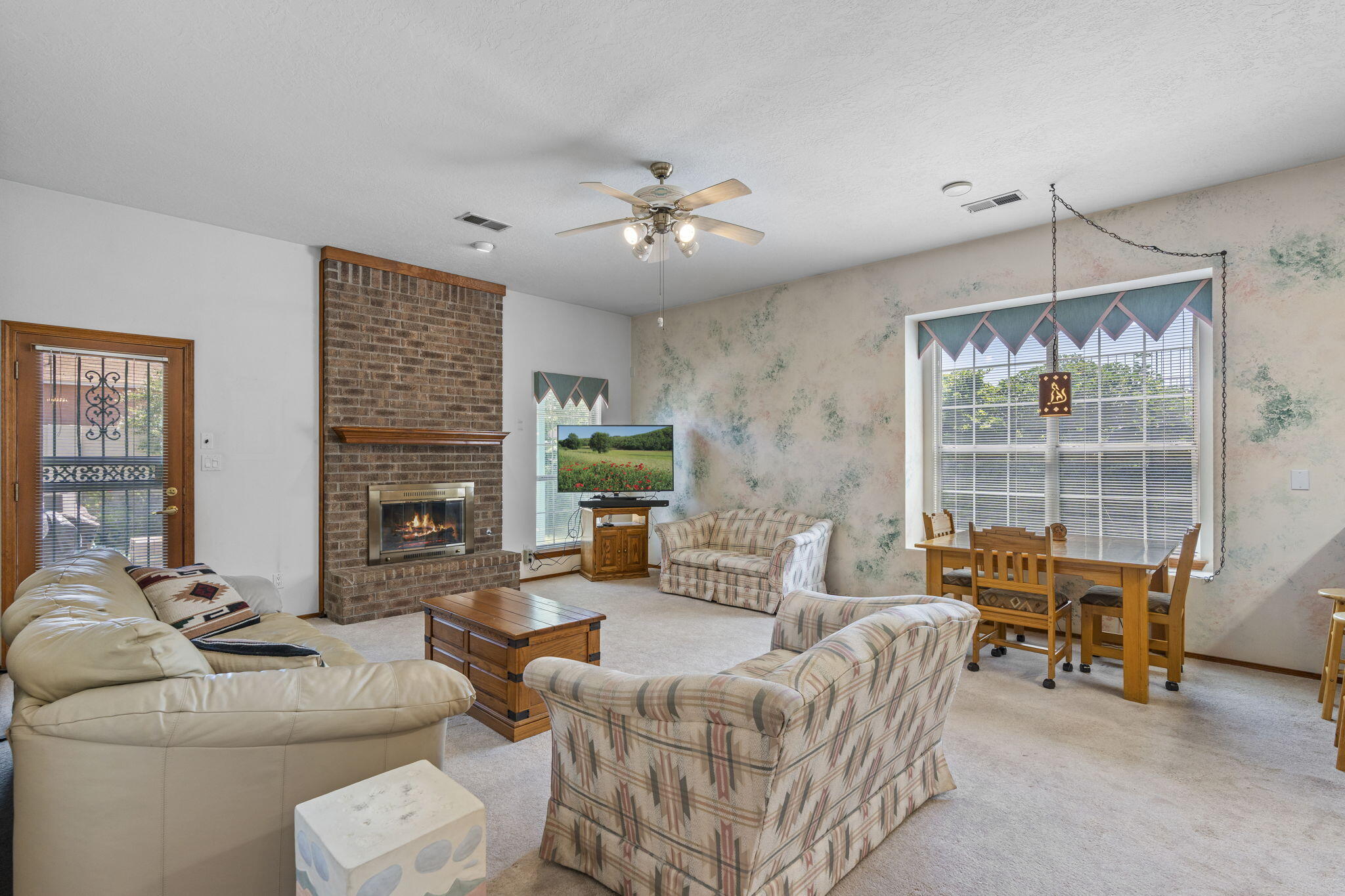 5016 SUMMERSVILLE Drive NW