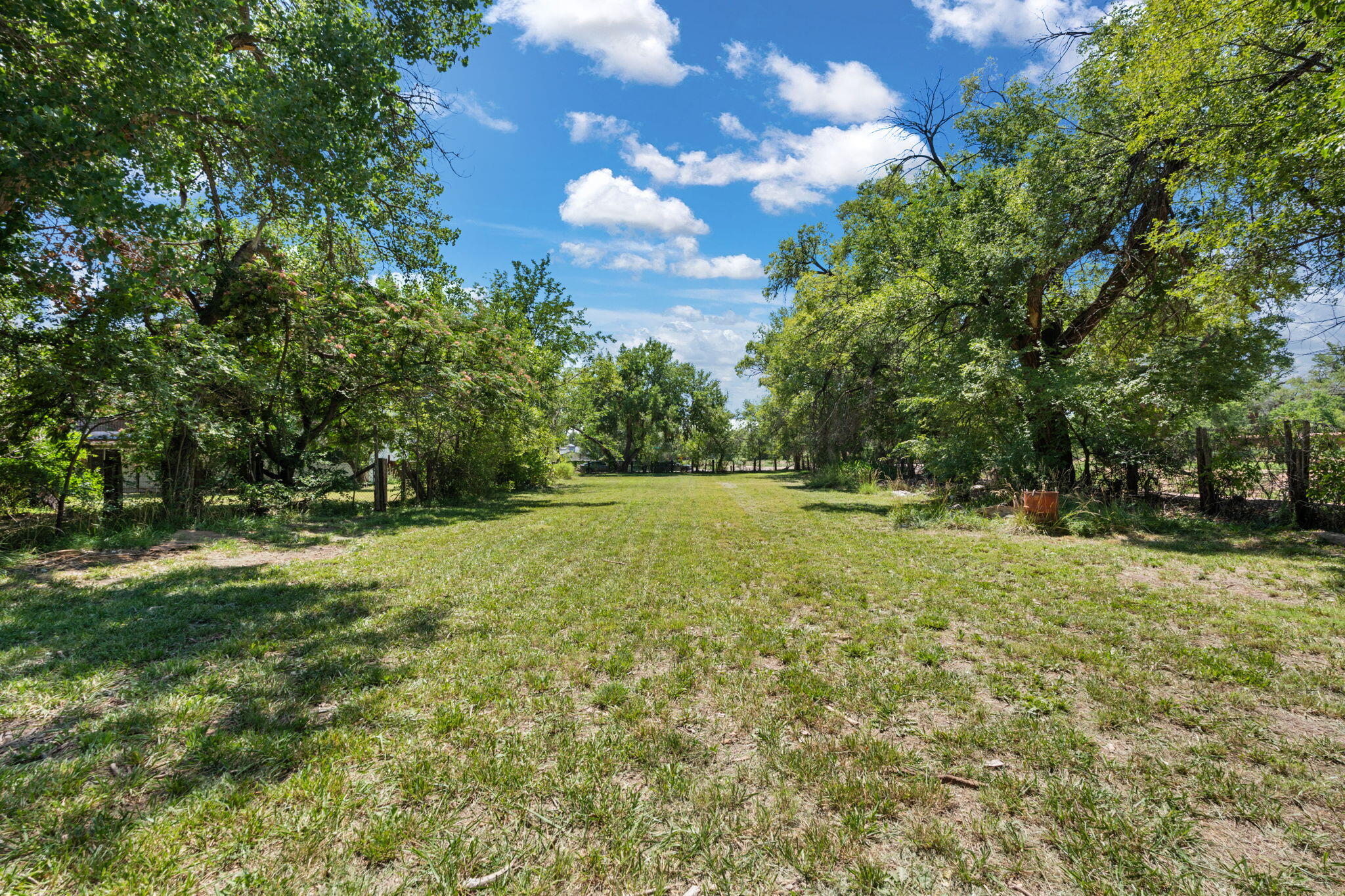 631 CAMINO DEL BOSQUE NW