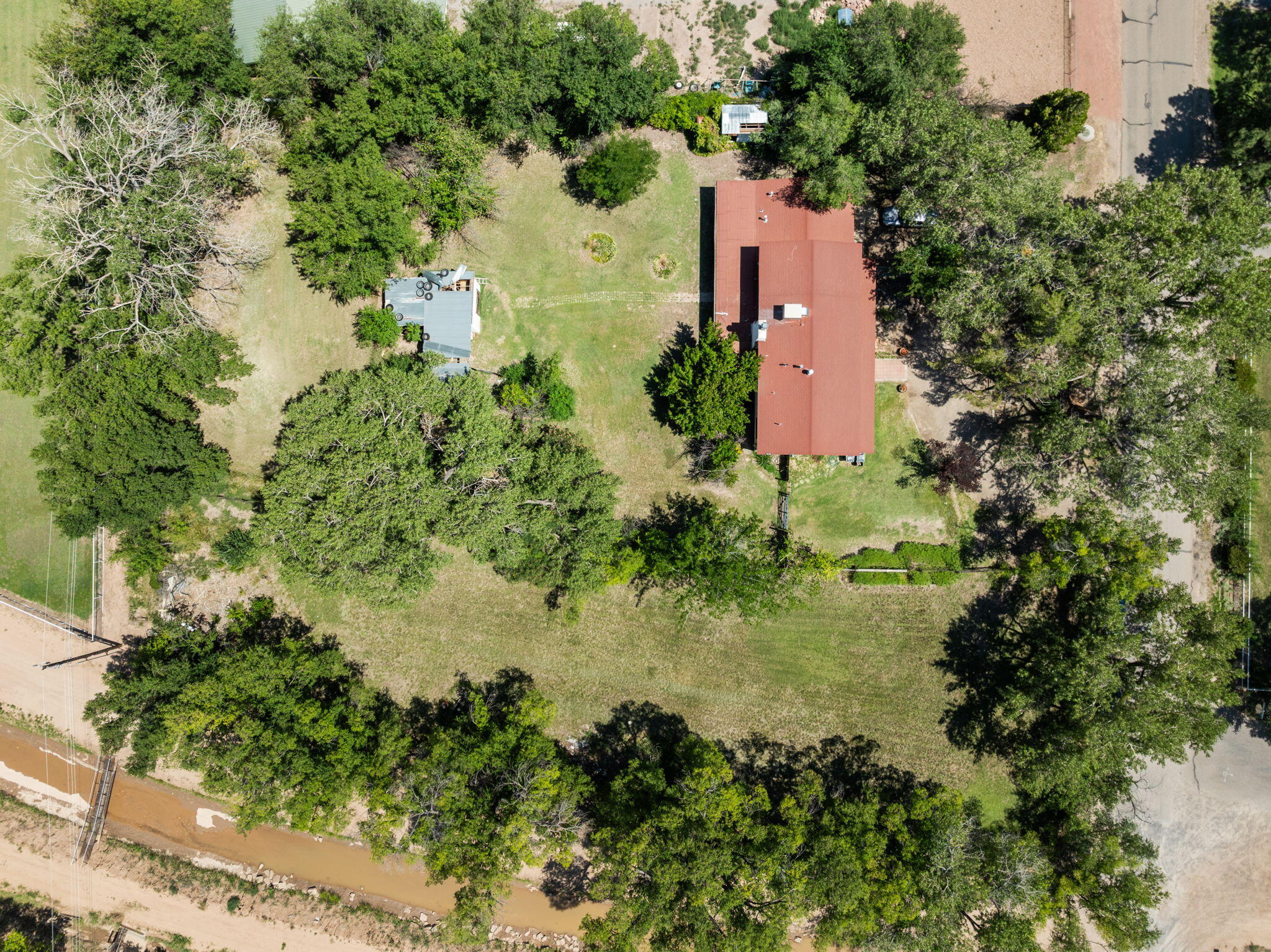 631 CAMINO DEL BOSQUE NW