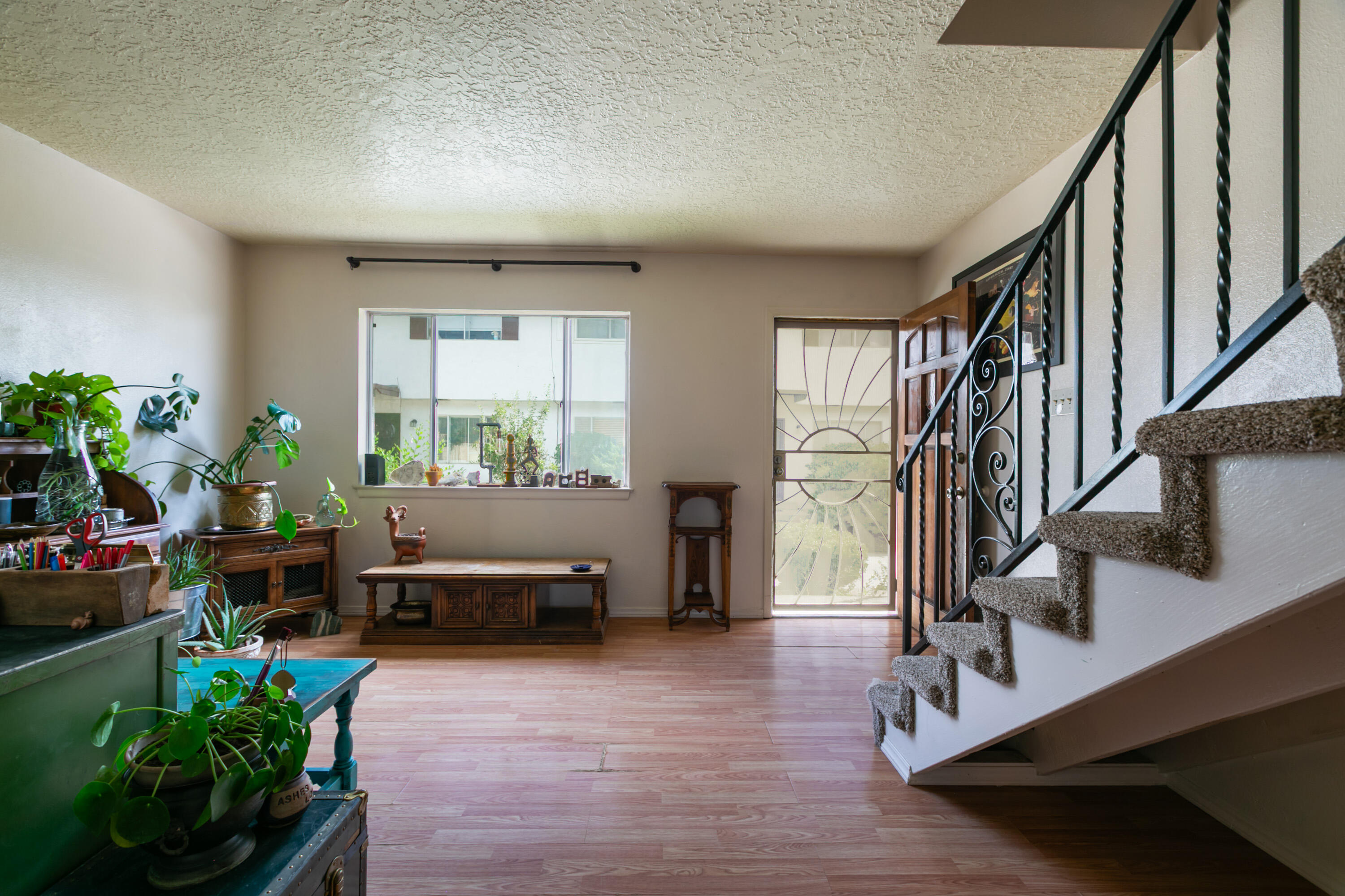 1121 CHELWOOD PARK Boulevard NE