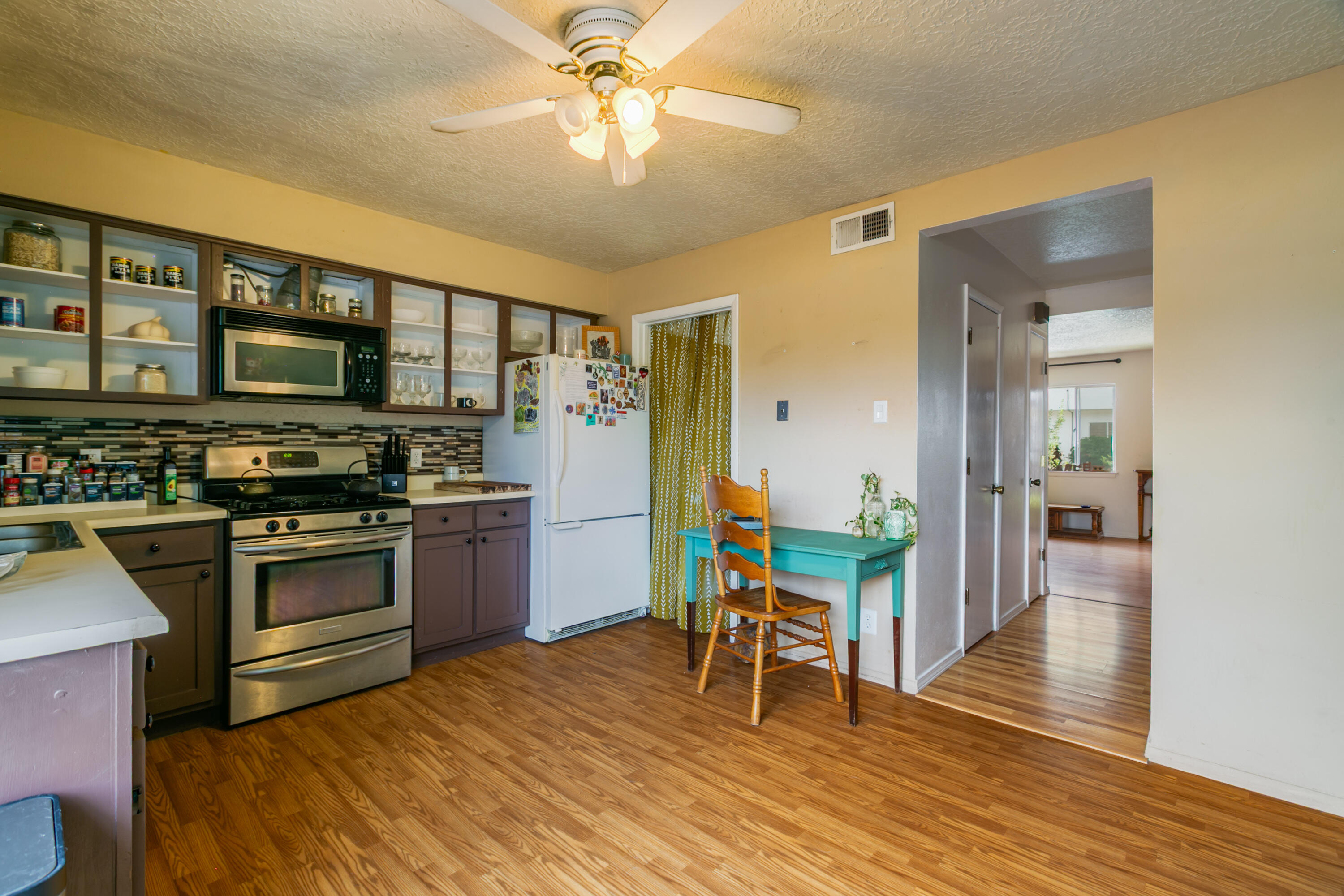 1121 CHELWOOD PARK Boulevard NE