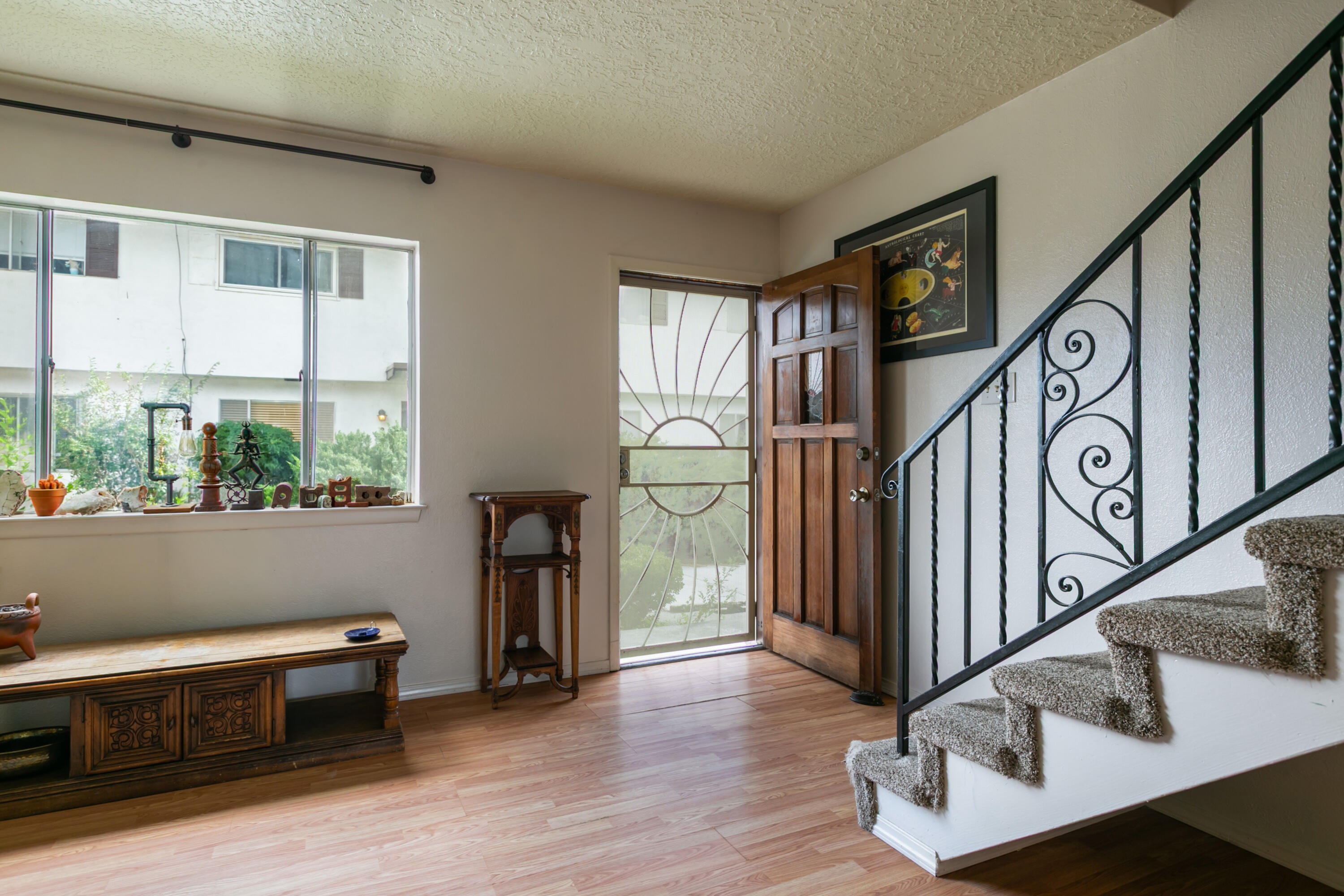 1121 CHELWOOD PARK Boulevard NE