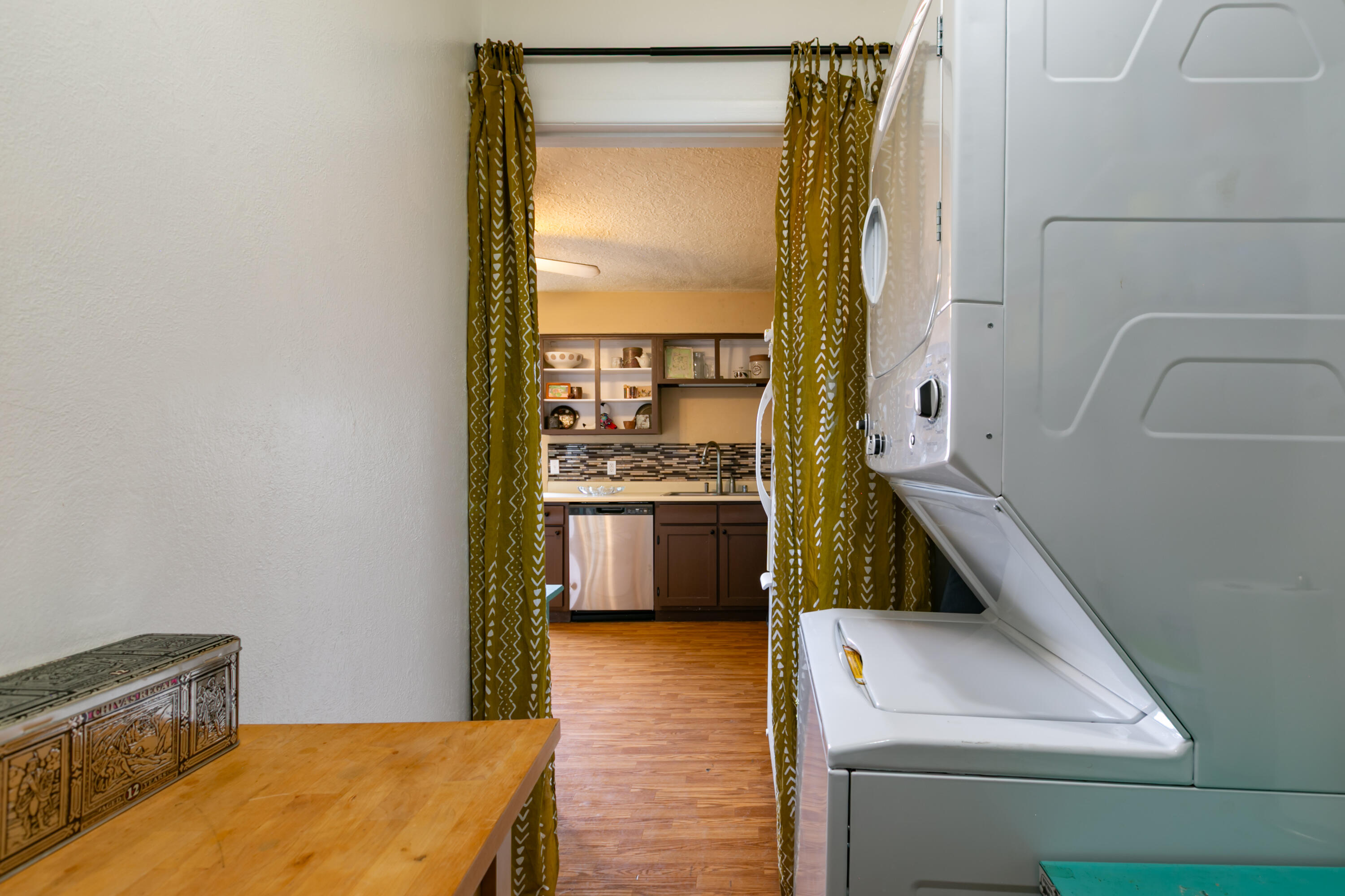 1121 CHELWOOD PARK Boulevard NE