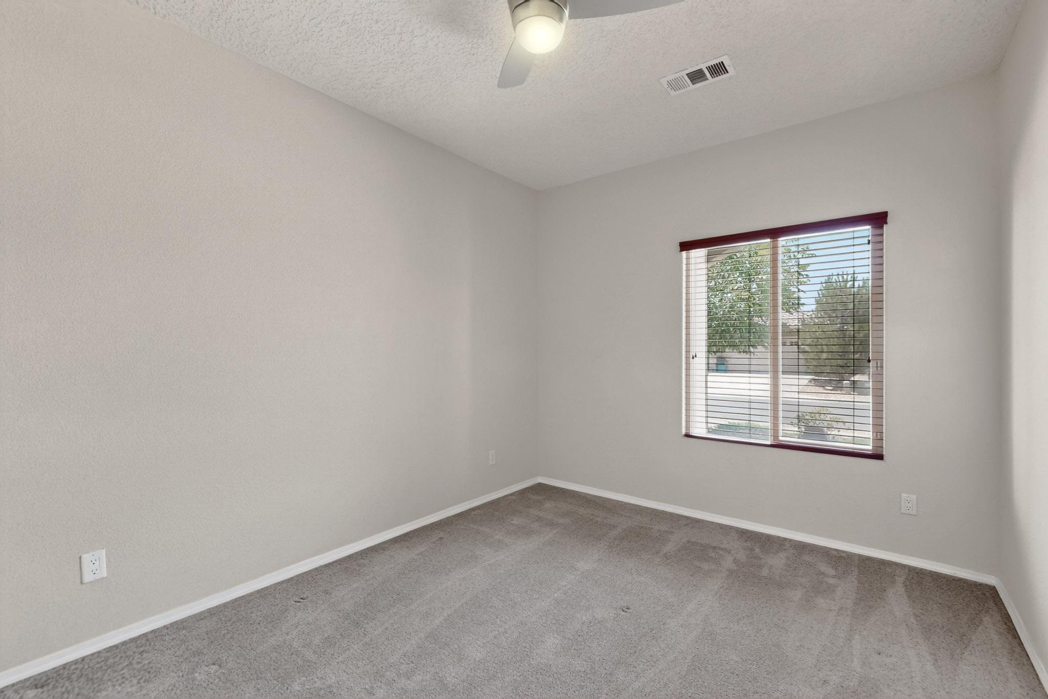 820 GOLDEN YARROW Trail