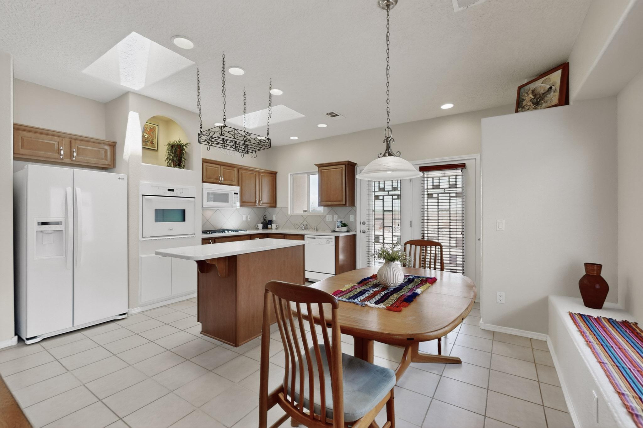 820 GOLDEN YARROW Trail