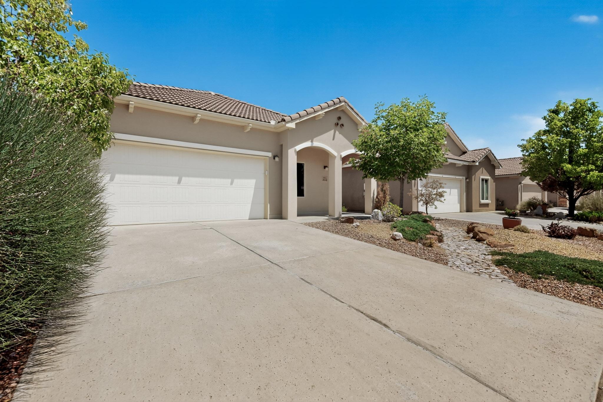 820 GOLDEN YARROW Trail