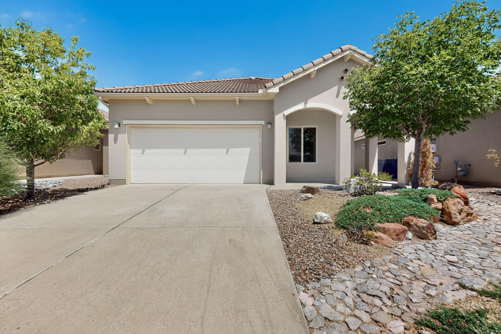 820 GOLDEN YARROW Trail