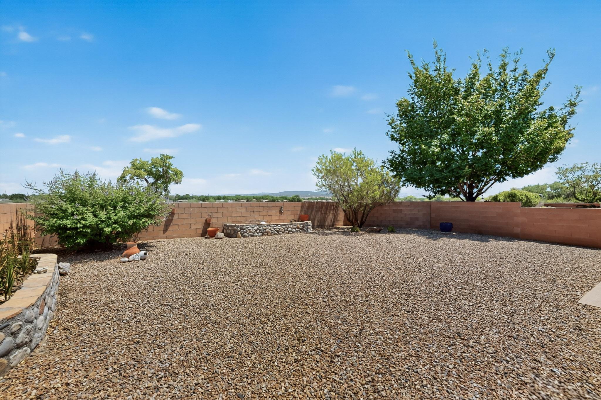 820 GOLDEN YARROW Trail