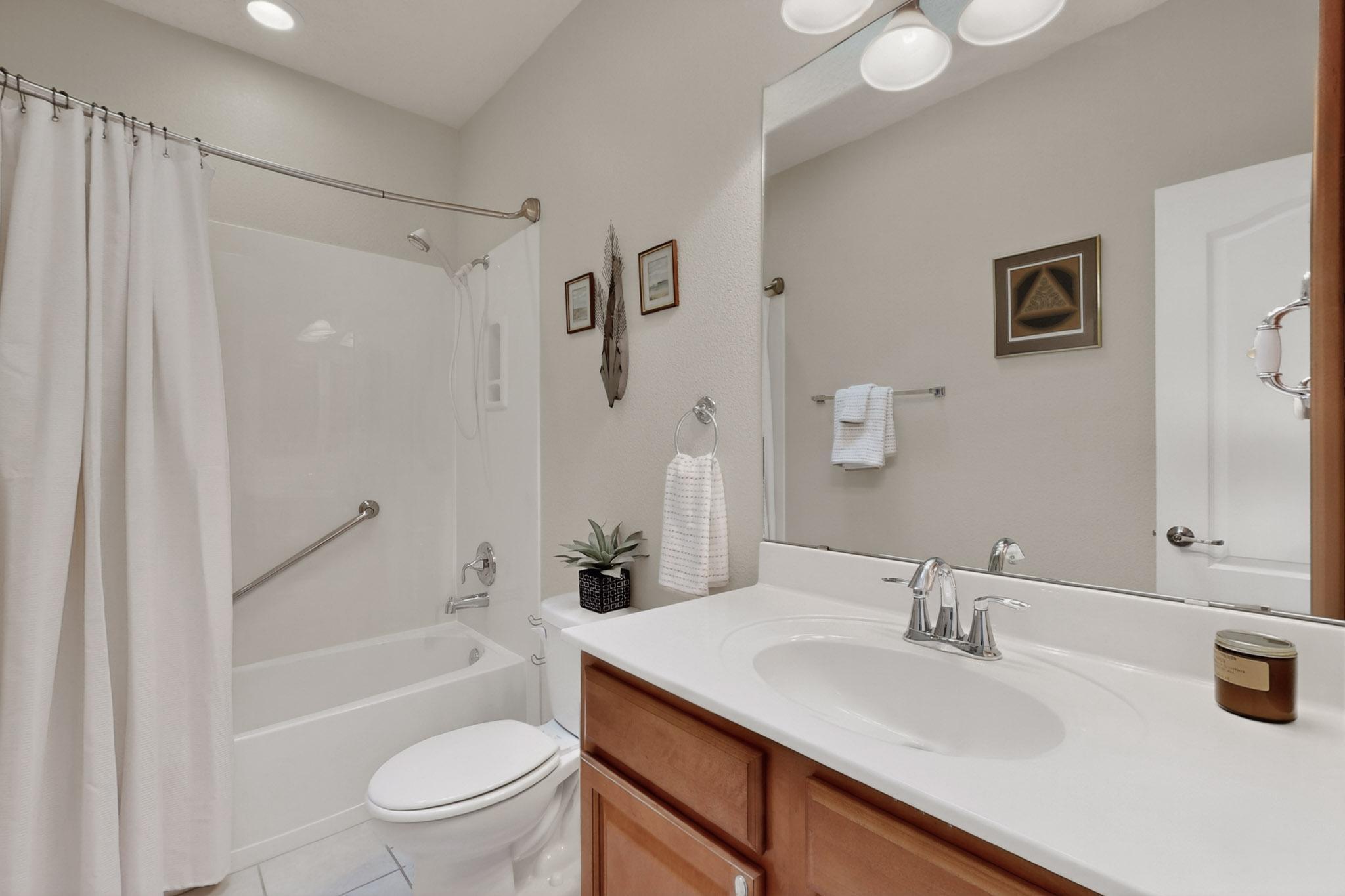 820 GOLDEN YARROW Trail