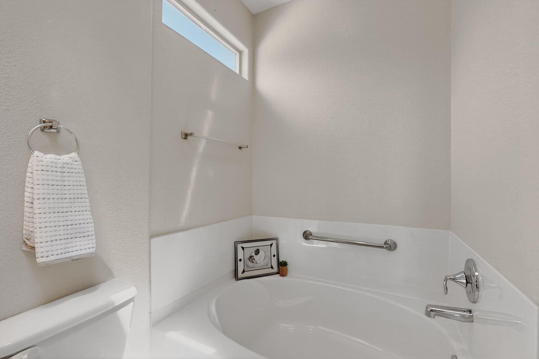 820 GOLDEN YARROW Trail