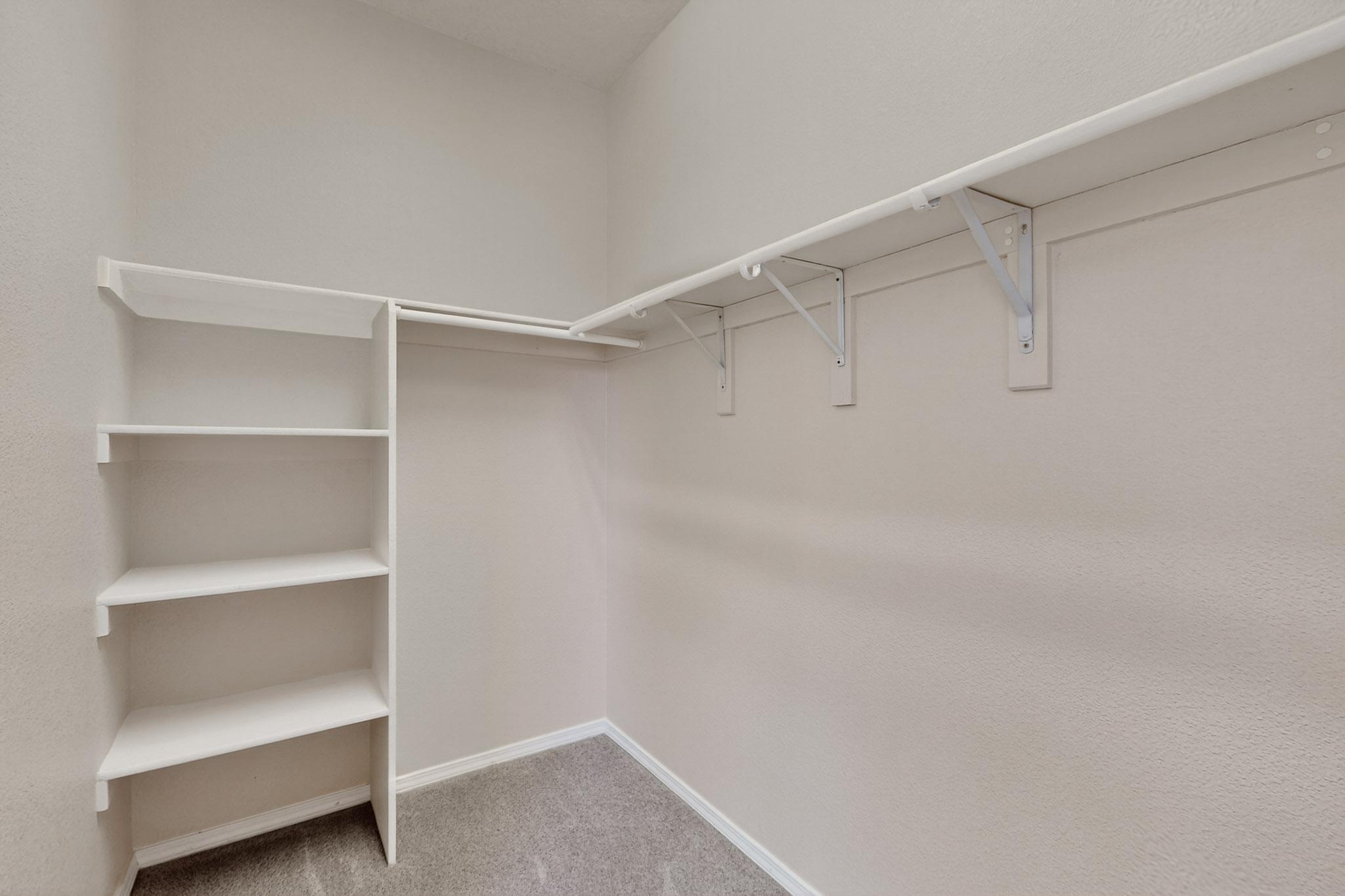 820 GOLDEN YARROW Trail